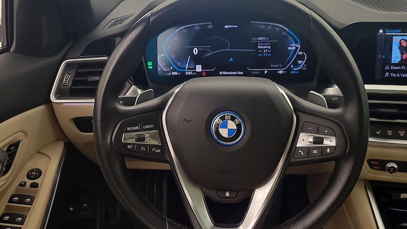 2022 BMW 3 Series 330i xDrive 10