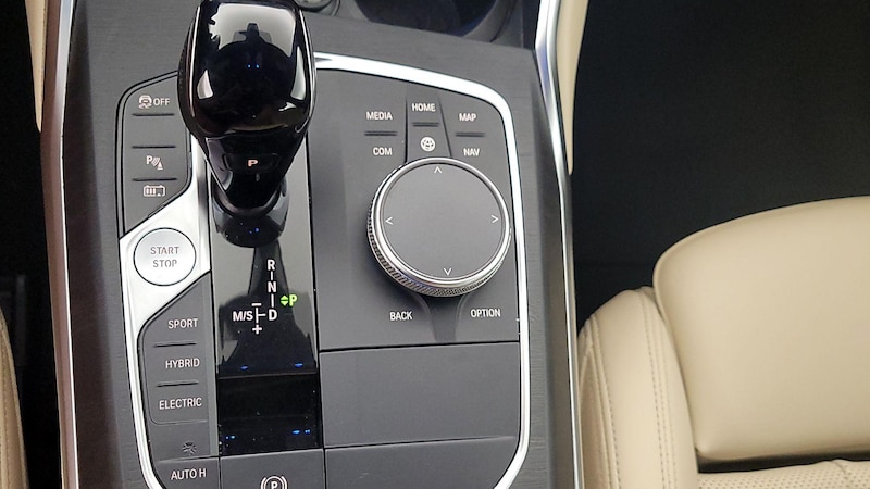 2022 BMW 3 Series 330i xDrive 18