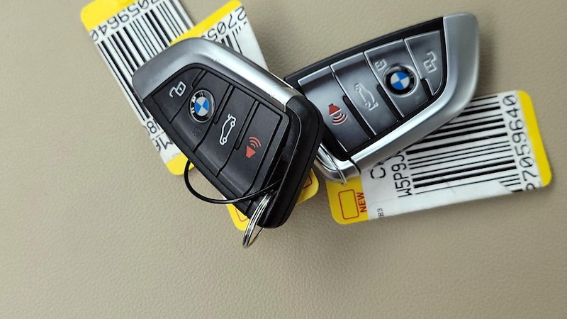 2022 BMW 3 Series 330i xDrive 24