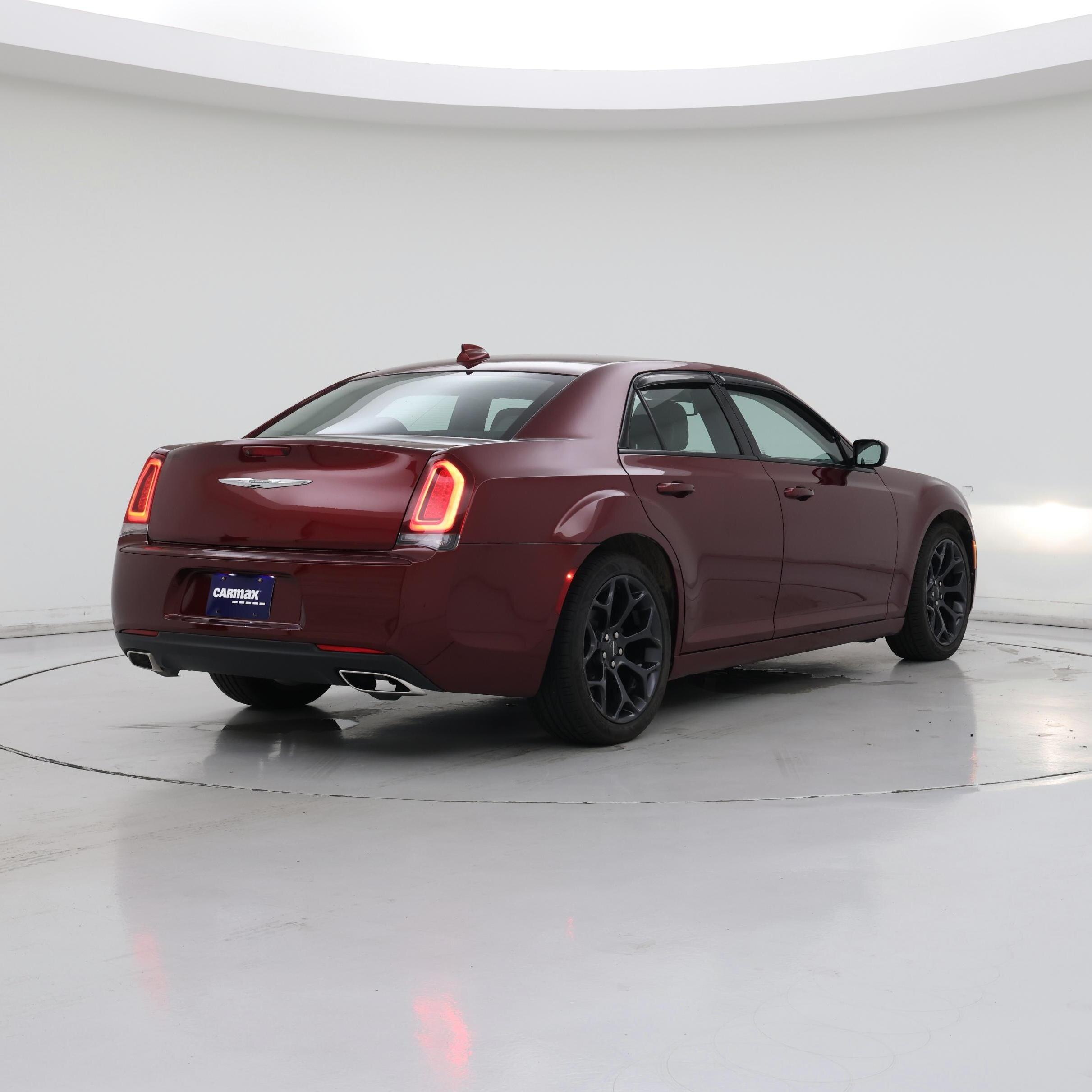 Thumbnail: 2019 Chrysler 300 - 8