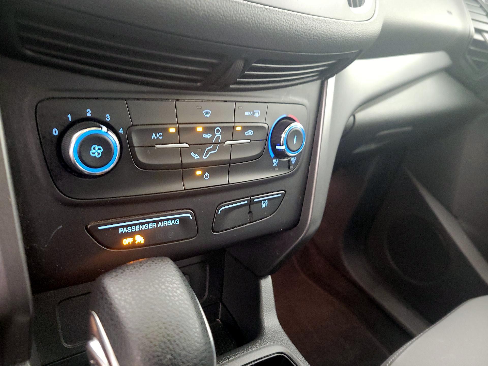 Thumbnail: 2017 Ford Escape - 16