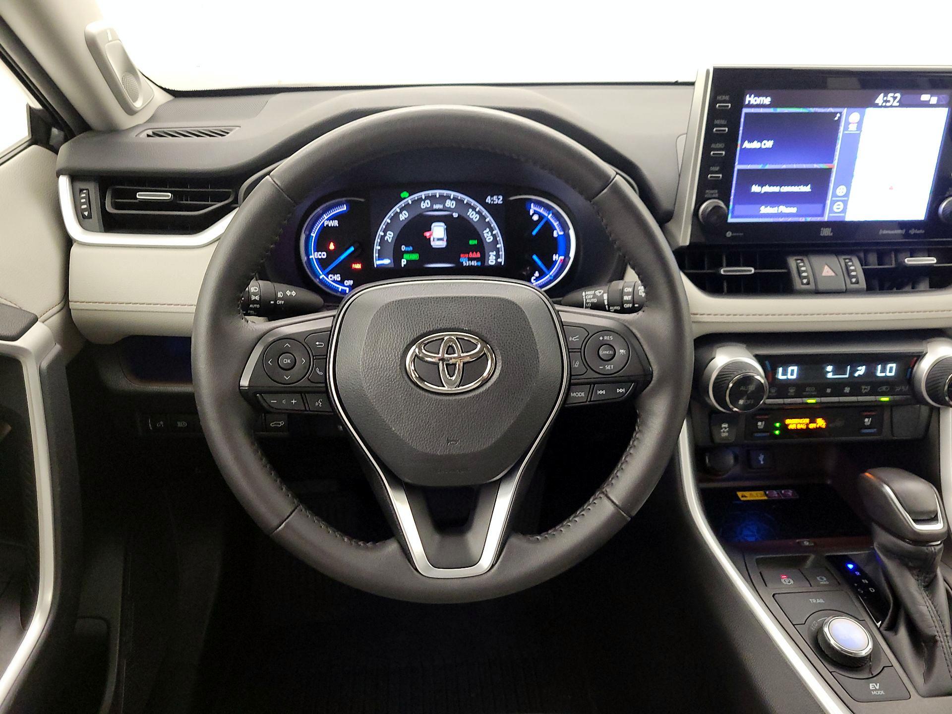 Thumbnail: 2022 Toyota RAV4 - 10