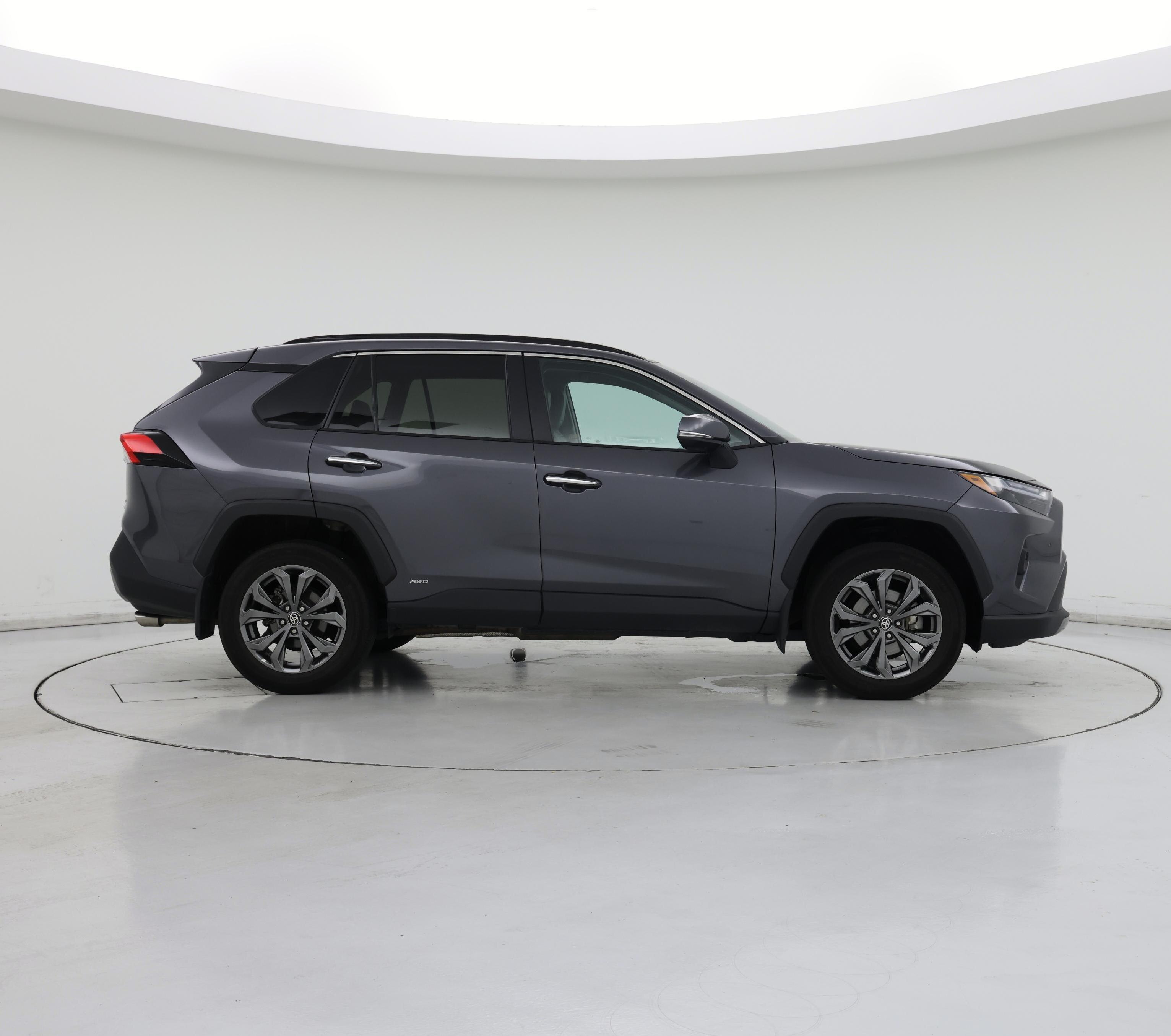 Thumbnail: 2022 Toyota RAV4 - 7