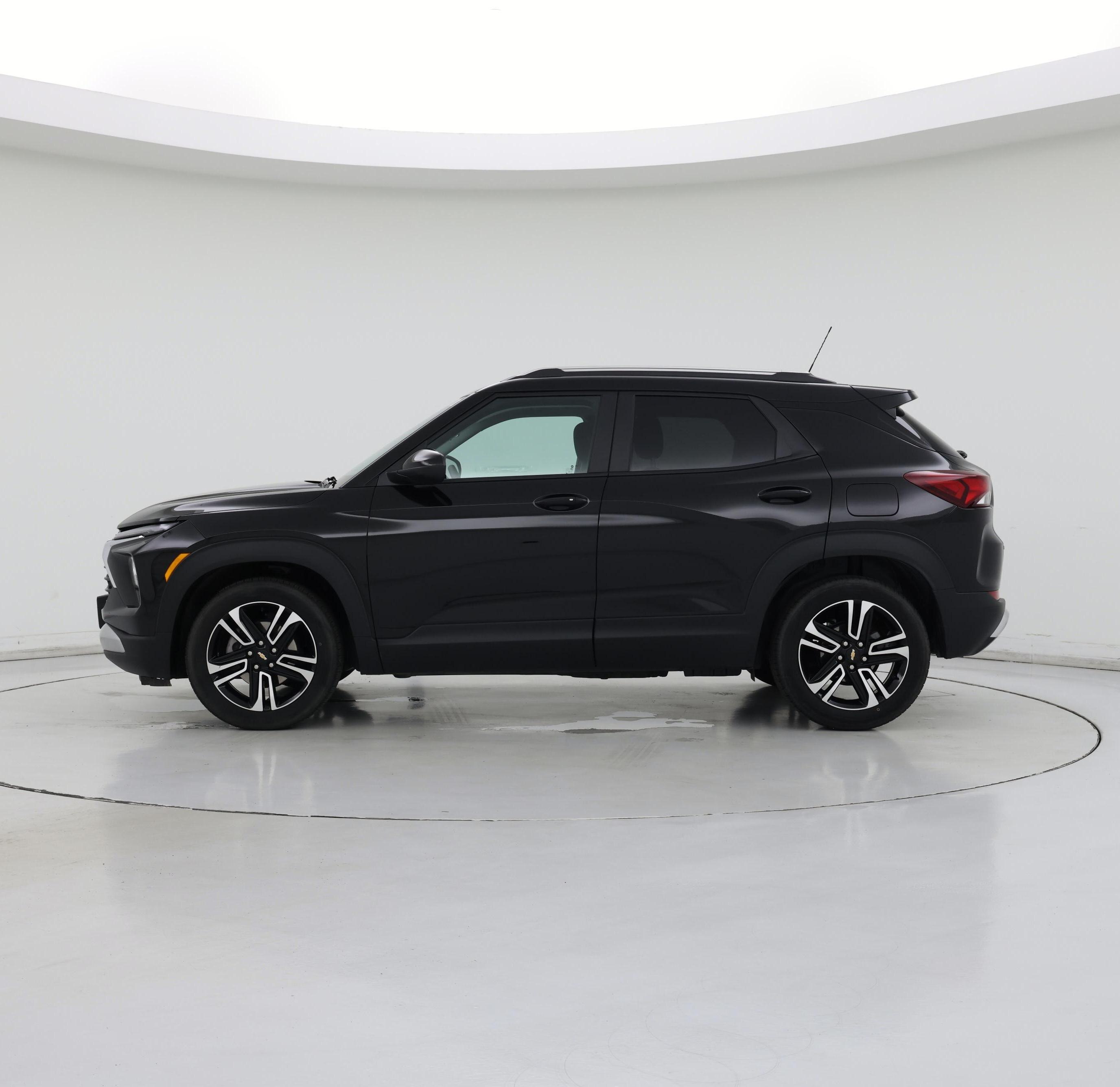 Thumbnail: 2024 Chevrolet TrailBlazer - 3