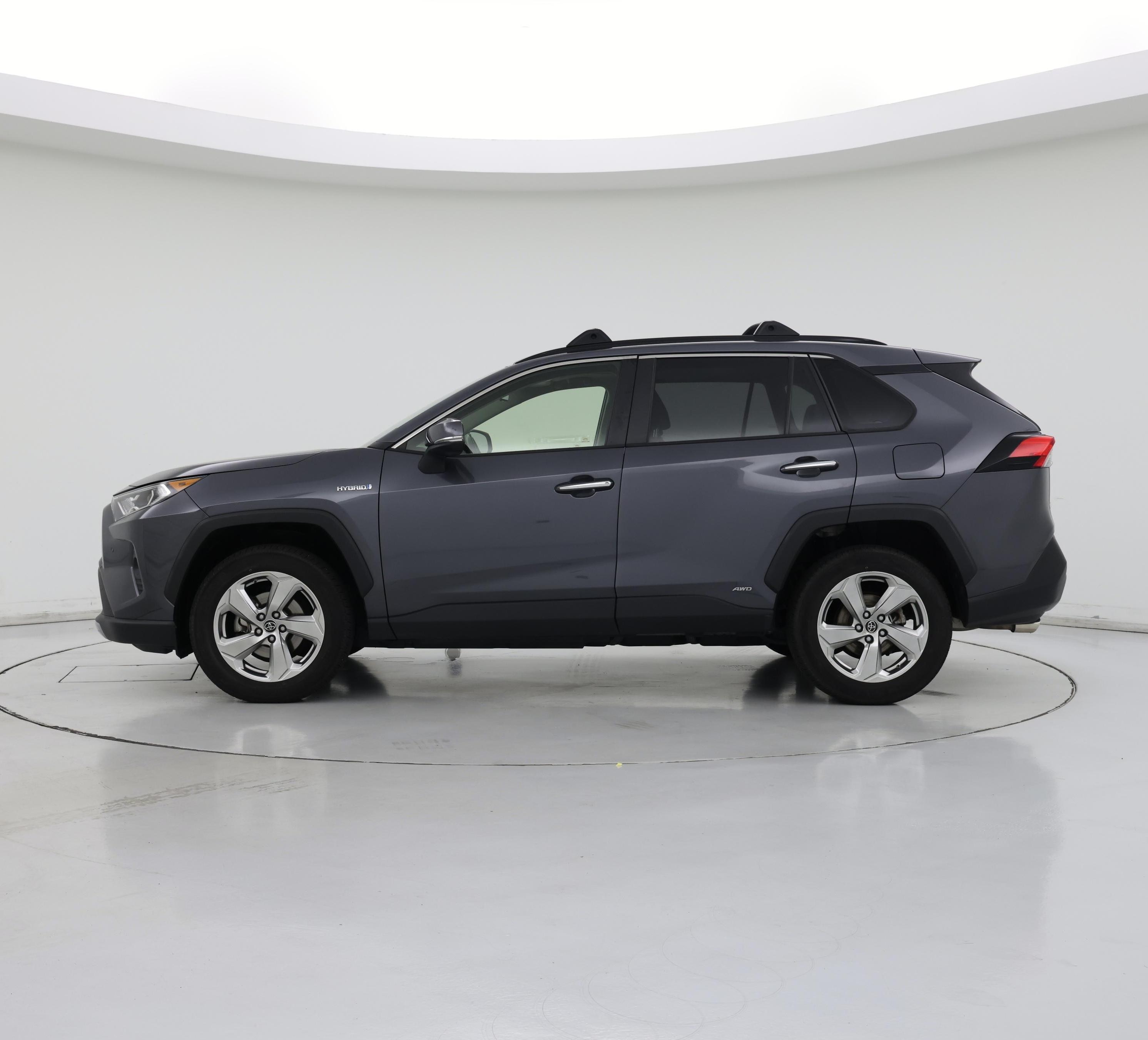 Thumbnail: 2019 Toyota RAV4 - 3