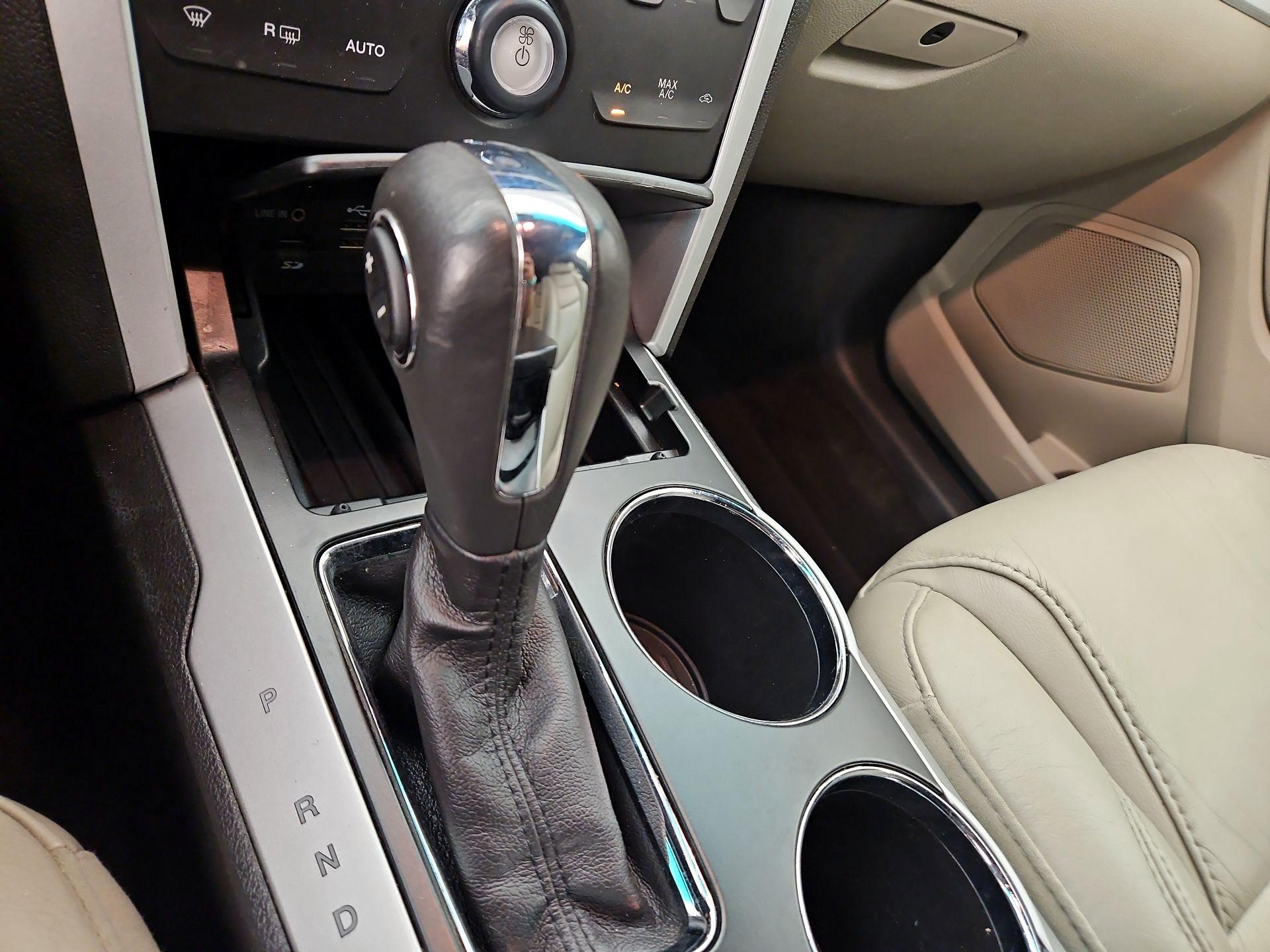 Thumbnail: 2014 Ford Explorer - 17