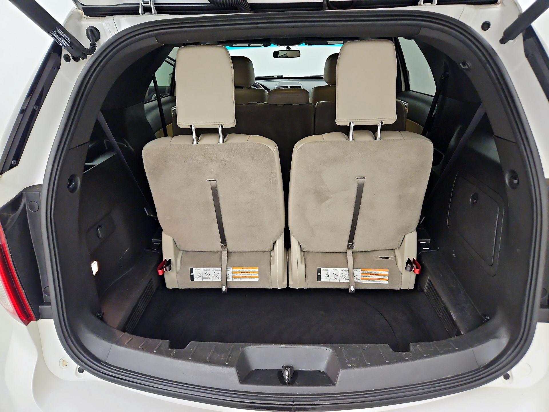 Thumbnail: 2014 Ford Explorer - 20