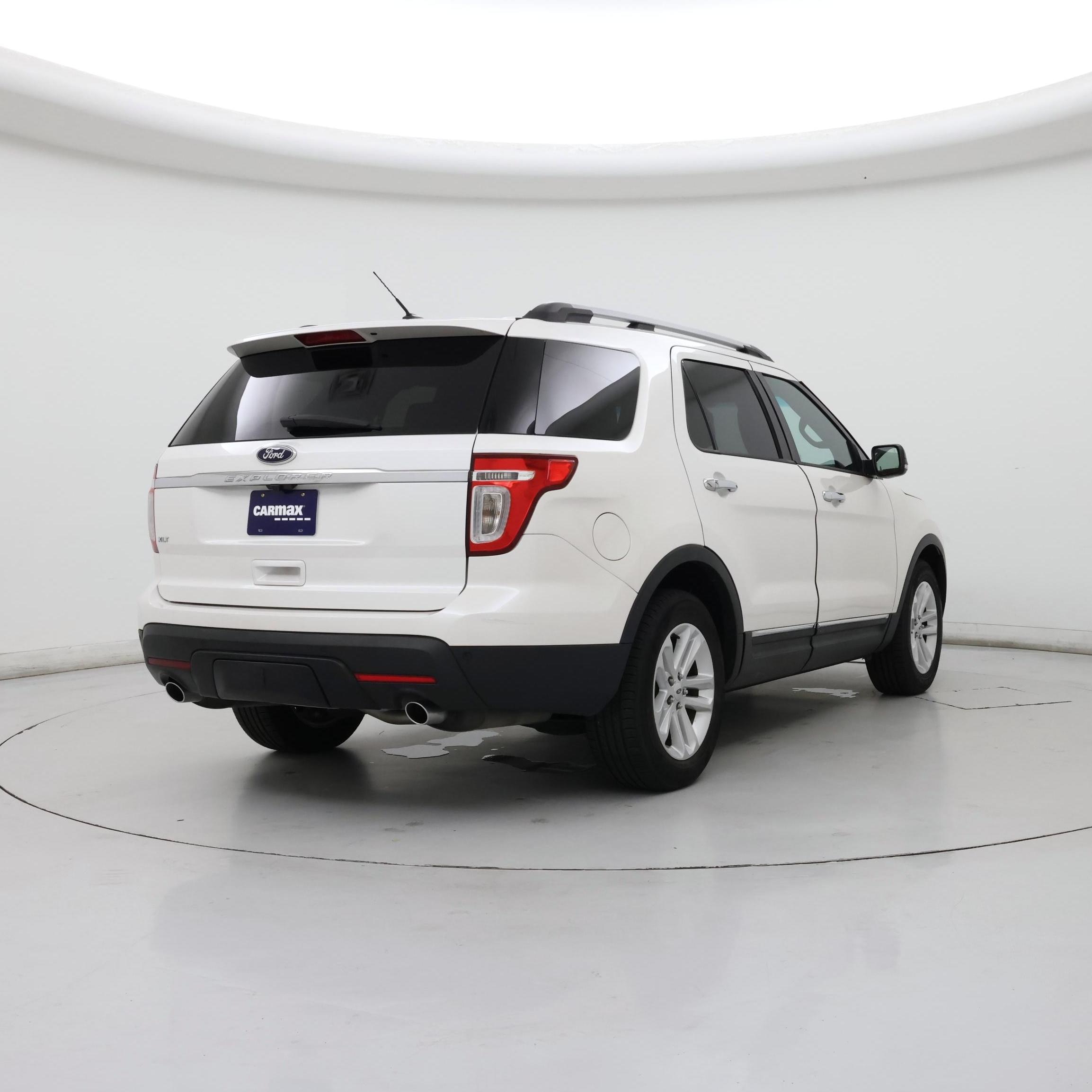Thumbnail: 2014 Ford Explorer - 8