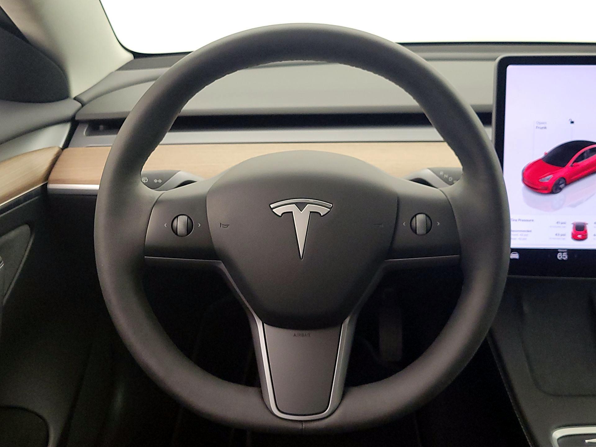 Thumbnail: 2022 Tesla Model 3 - 10
