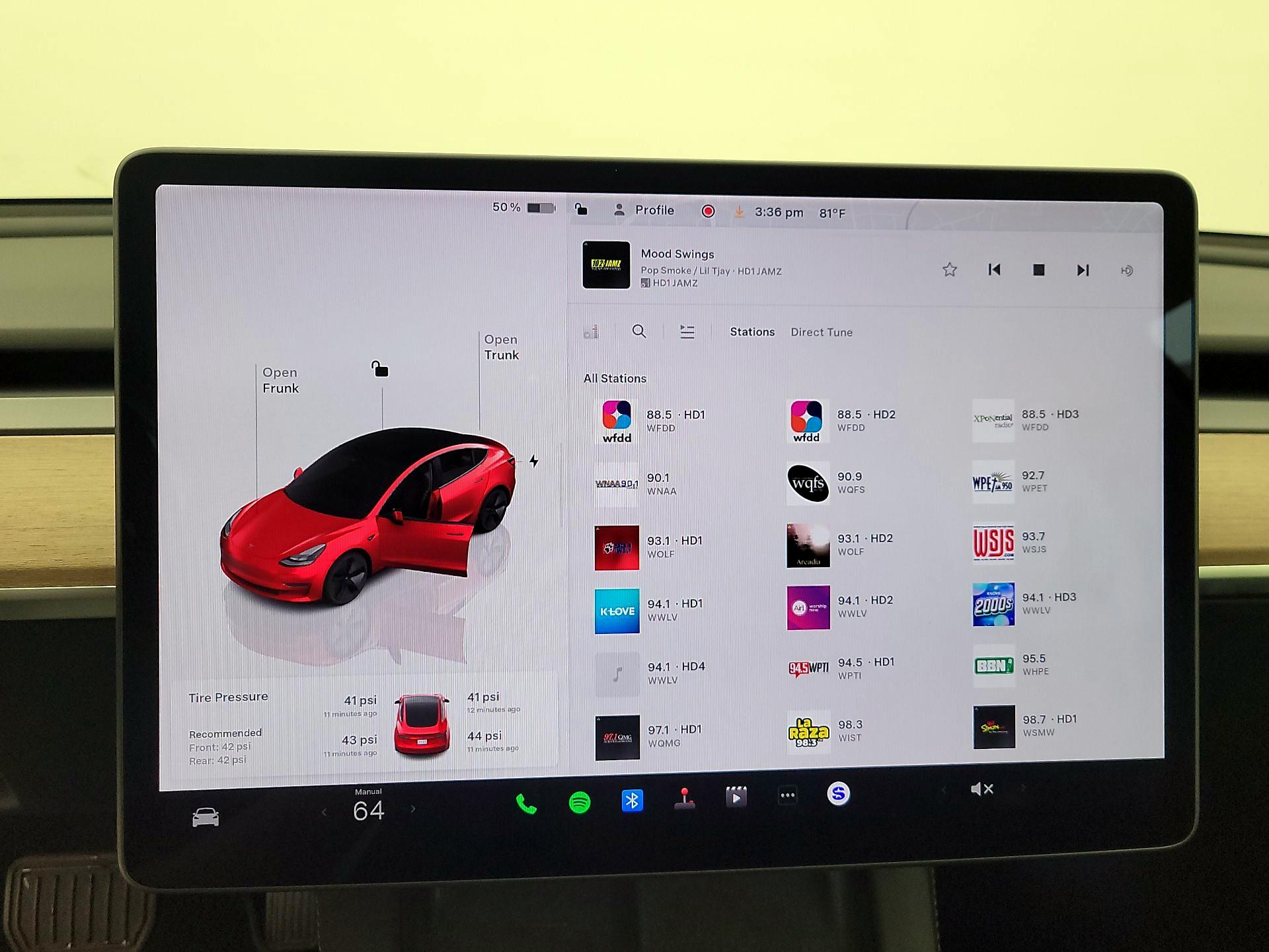 Thumbnail: 2022 Tesla Model 3 - 15