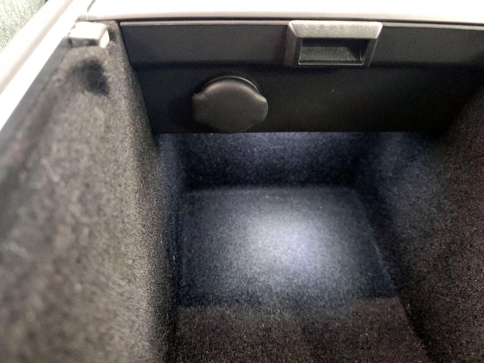 Thumbnail: 2022 Tesla Model 3 - 18