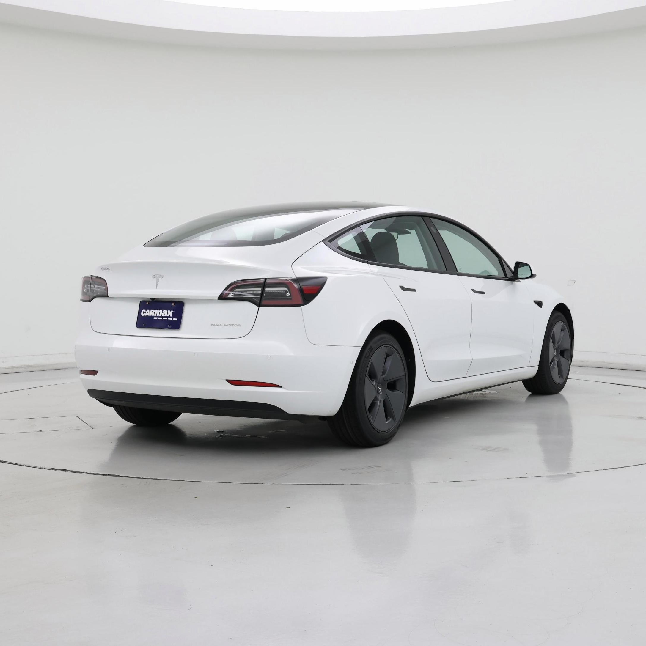Thumbnail: 2022 Tesla Model 3 - 8