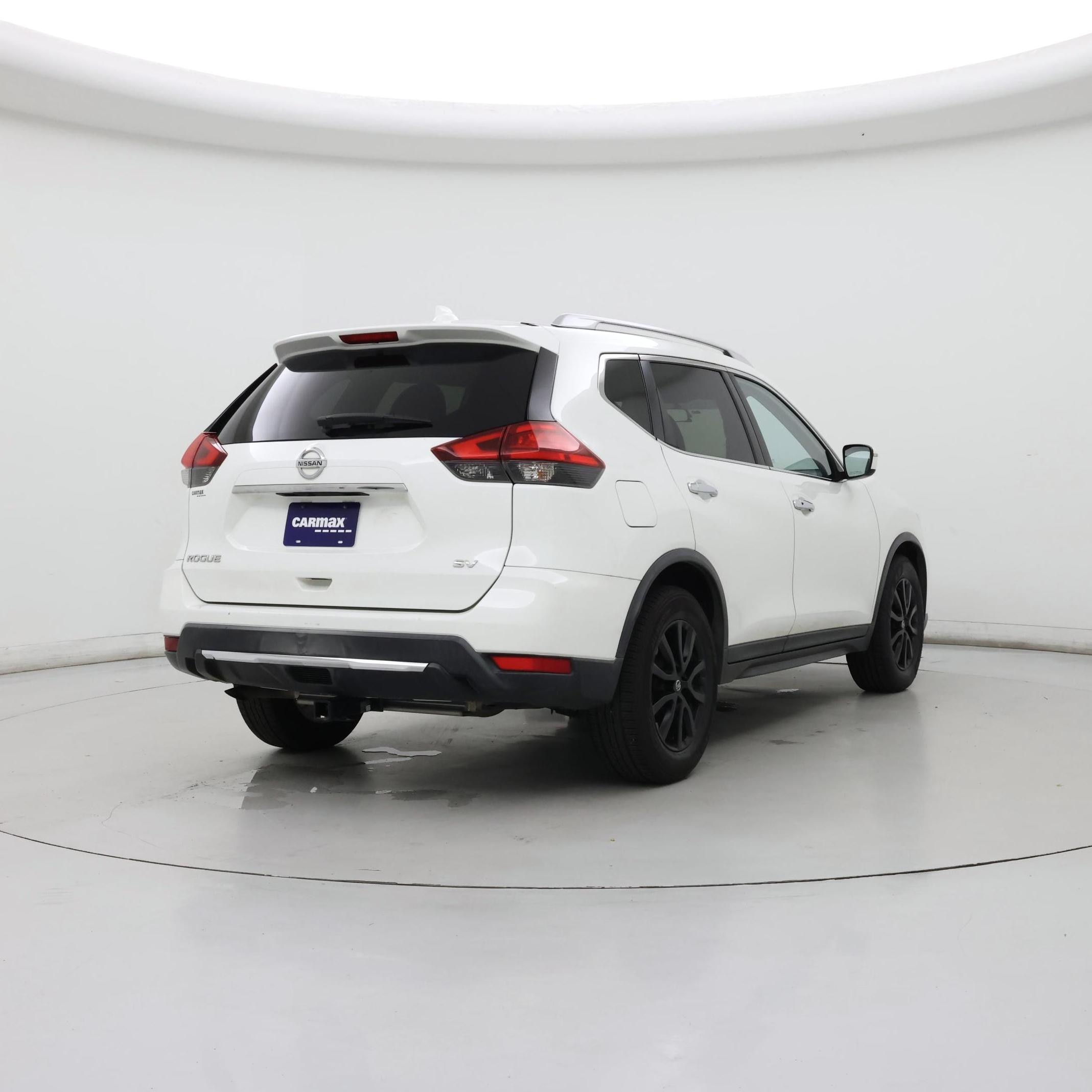 Thumbnail: 2017 Nissan Rogue - 8