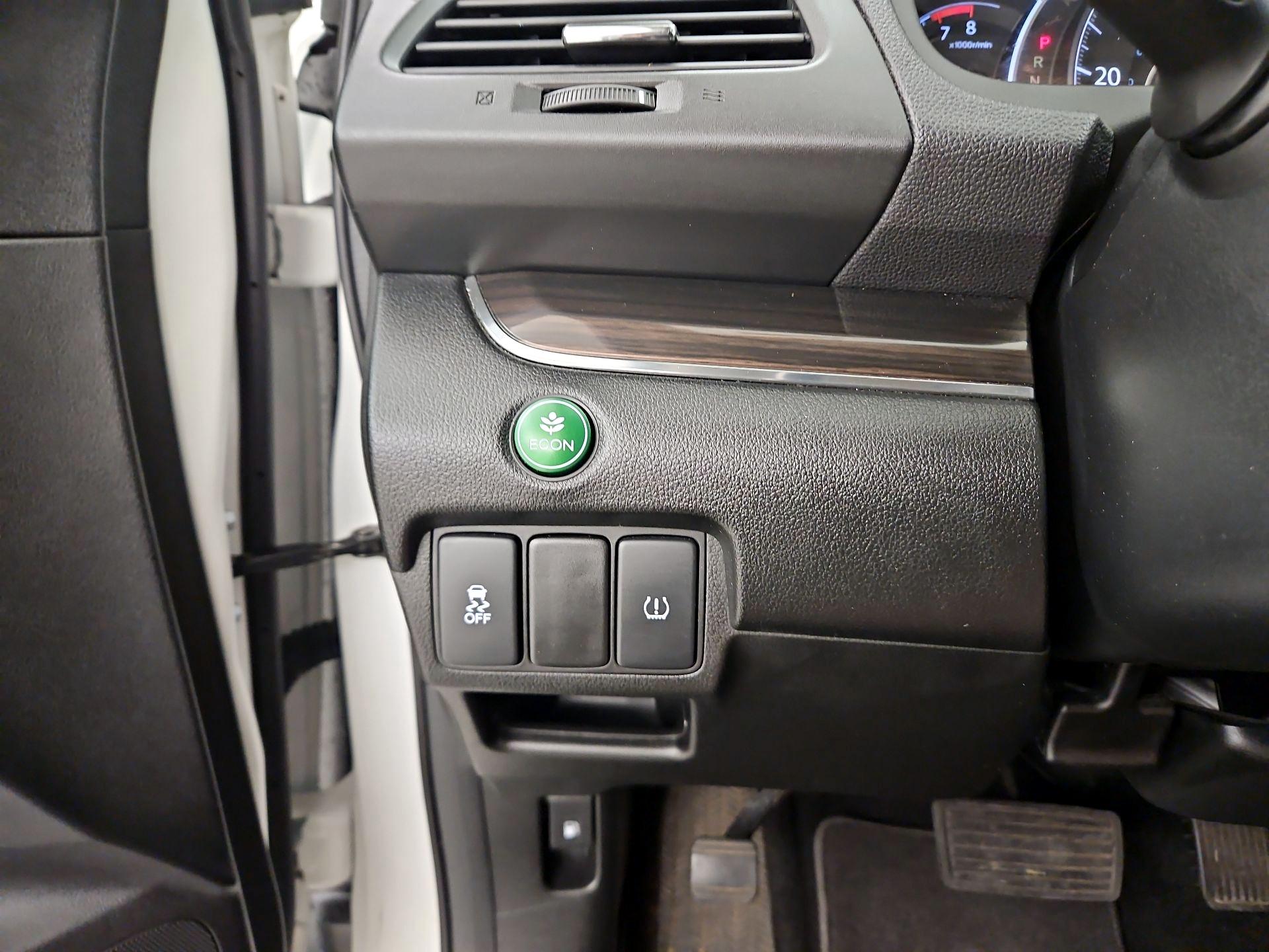 Thumbnail: 2016 Honda CR-V - 13
