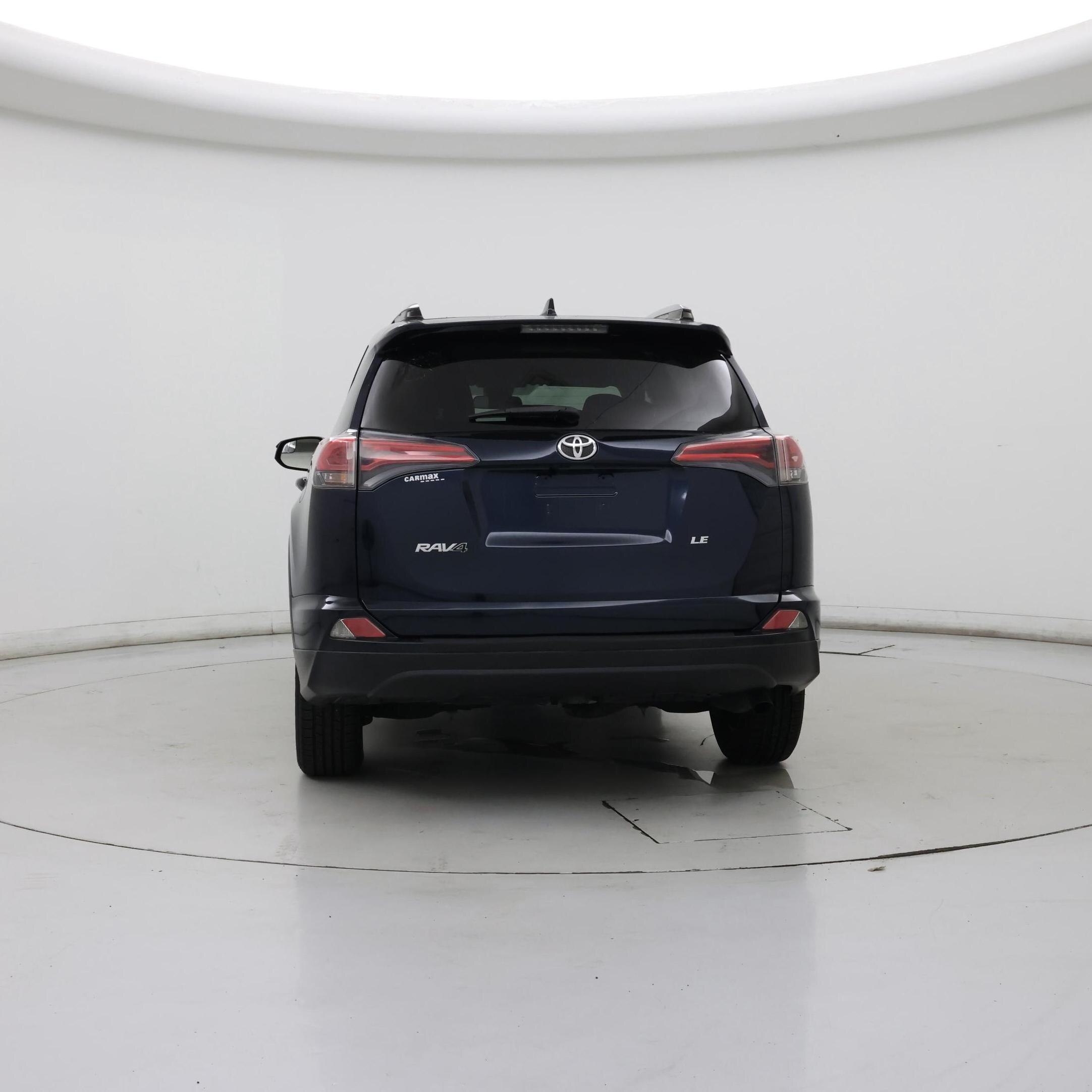 Thumbnail: 2017 Toyota RAV4 - 6