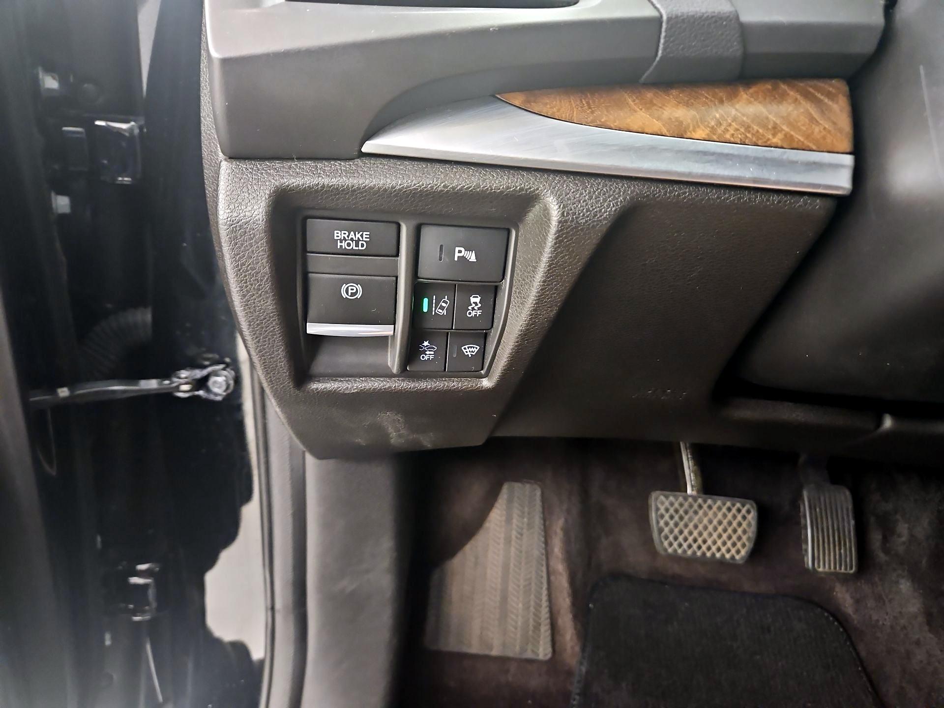 Thumbnail: 2017 Acura MDX - 13