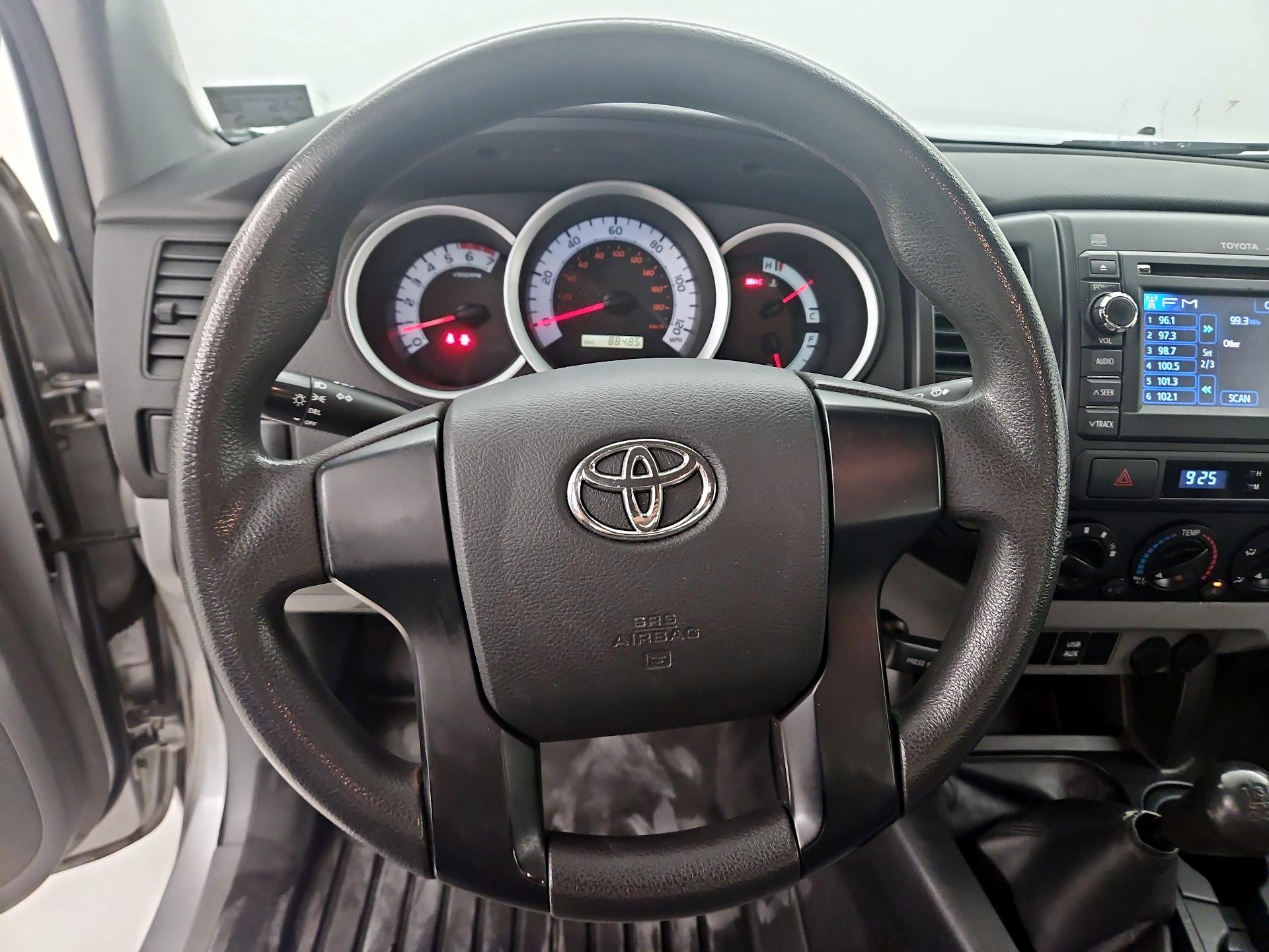 Thumbnail: 2013 Toyota Tacoma - 10