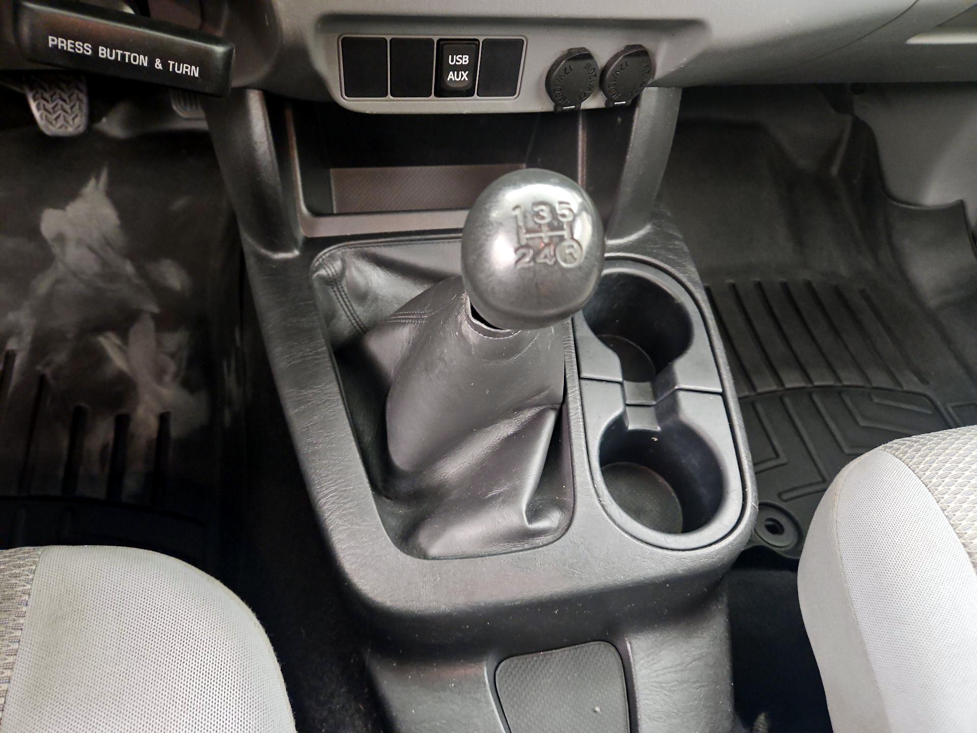 Thumbnail: 2013 Toyota Tacoma - 16