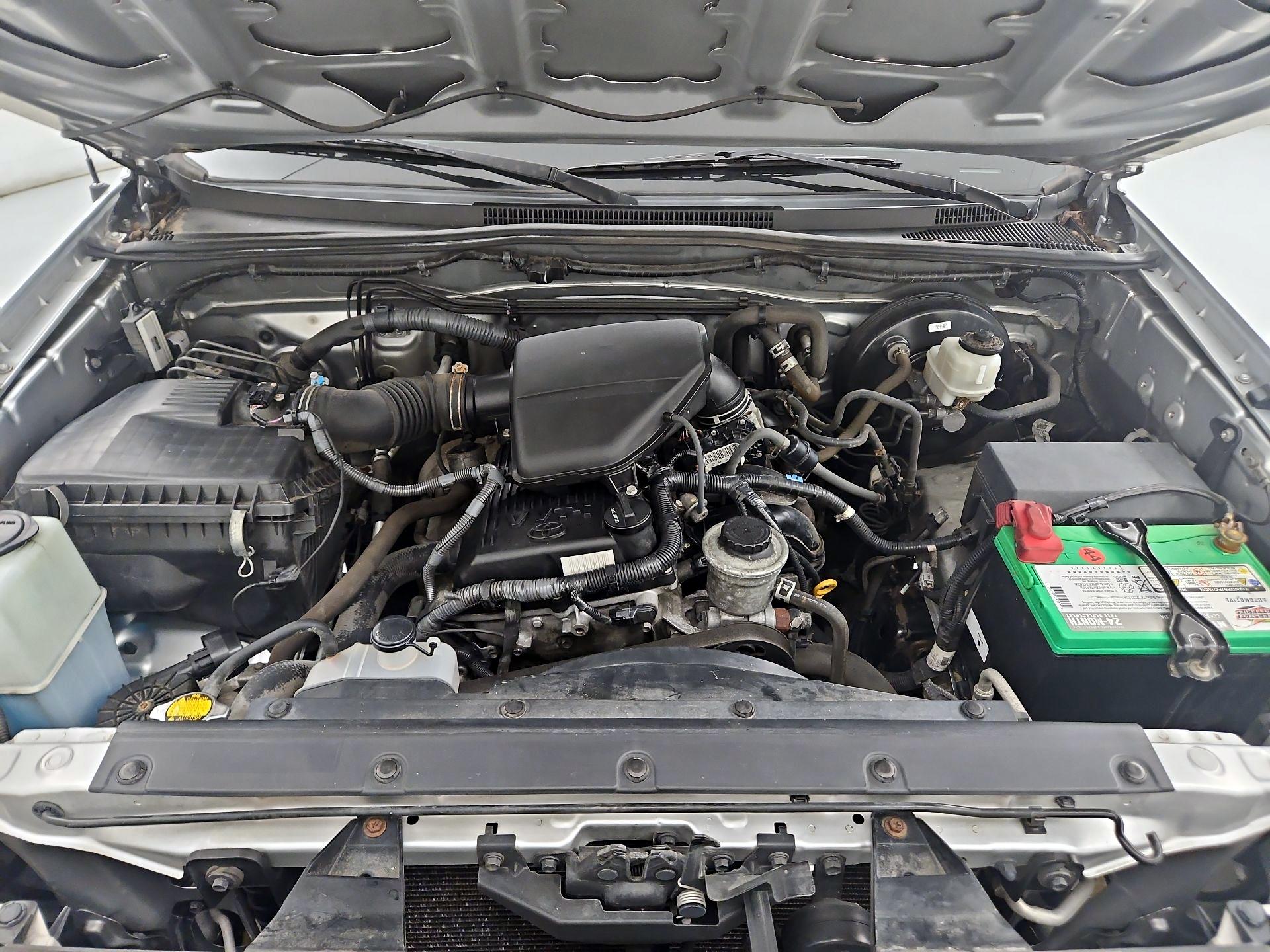 Thumbnail: 2013 Toyota Tacoma - 19