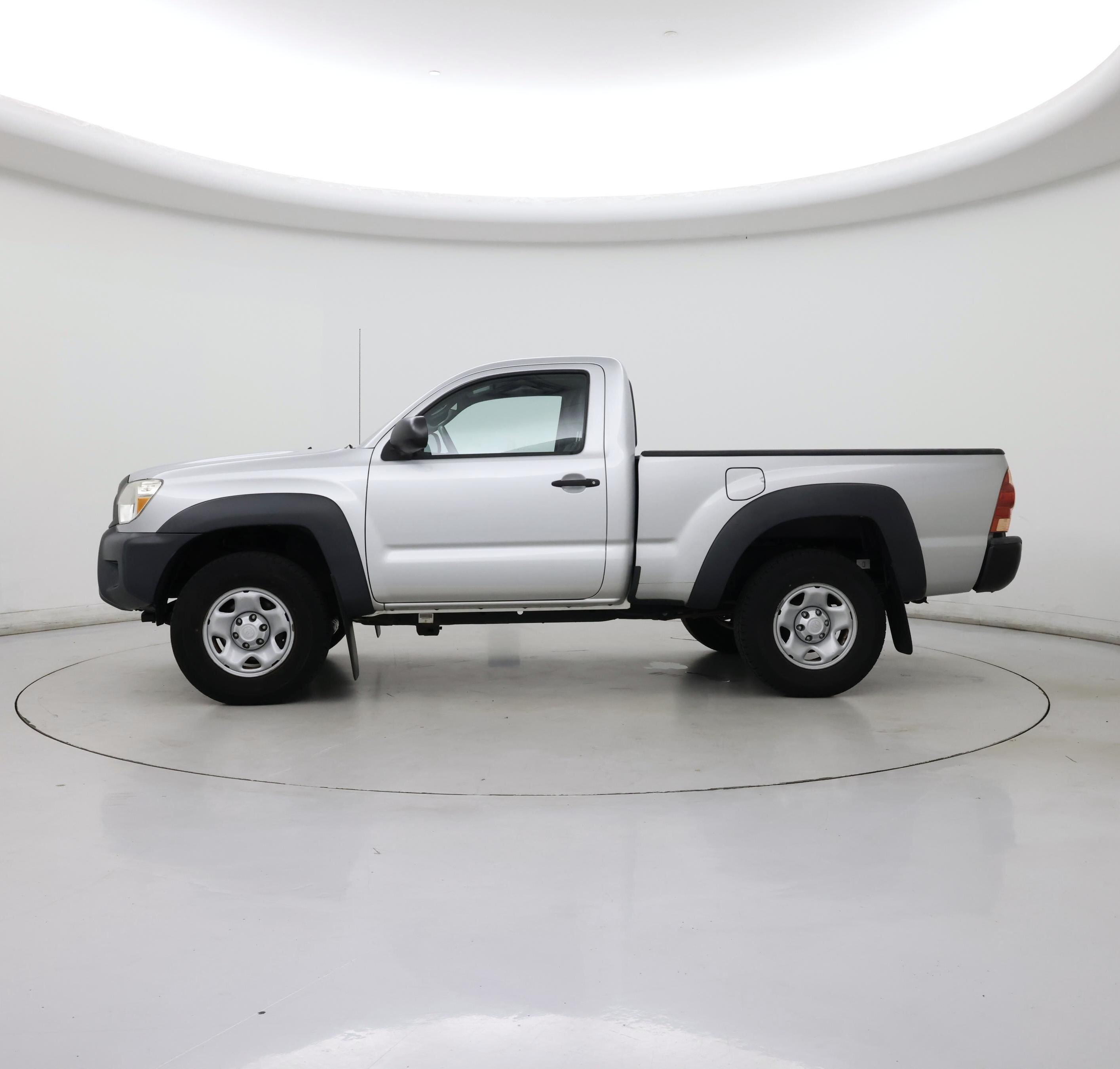Thumbnail: 2013 Toyota Tacoma - 3