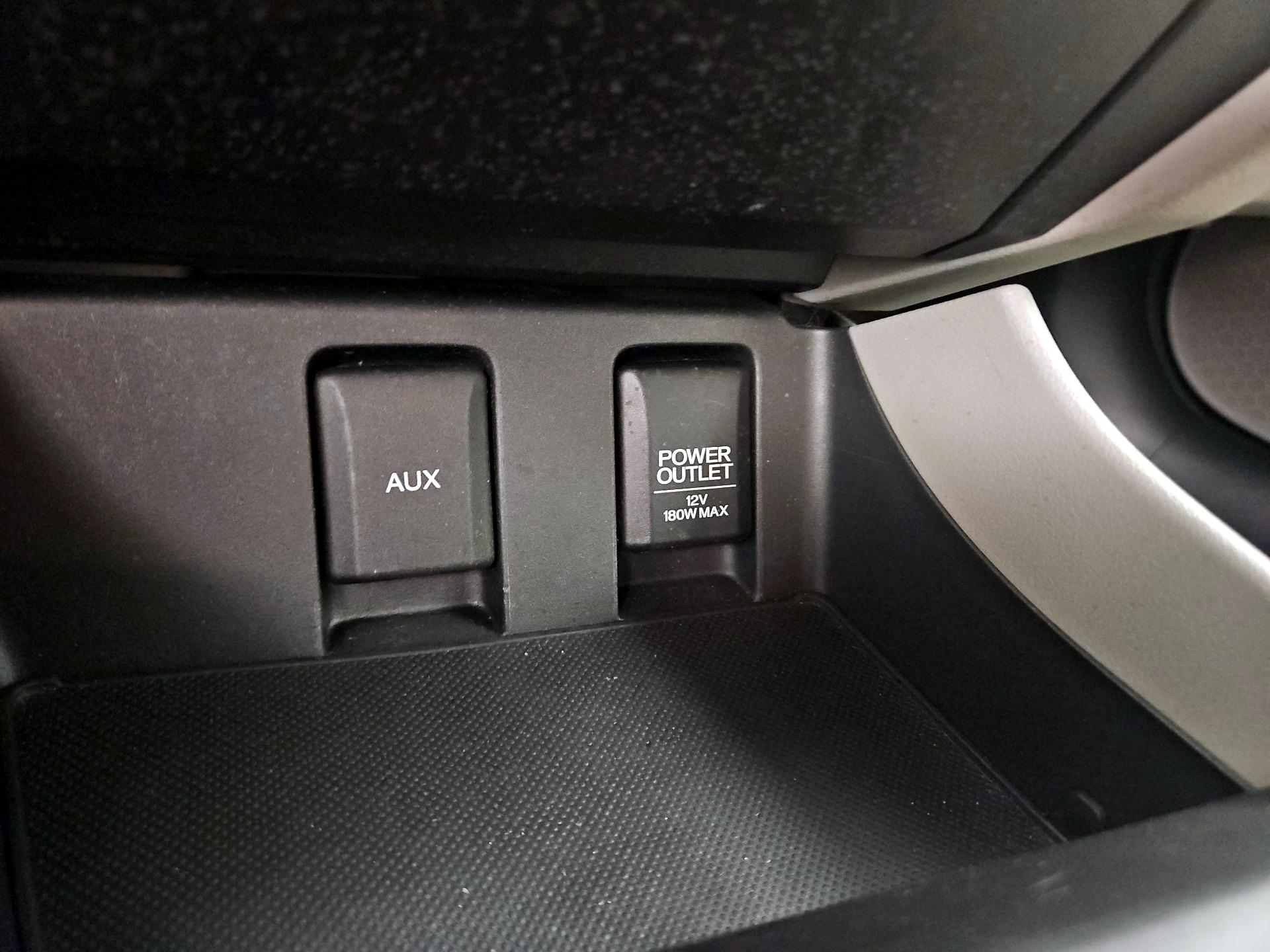 Thumbnail: 2013 Honda Civic - 18