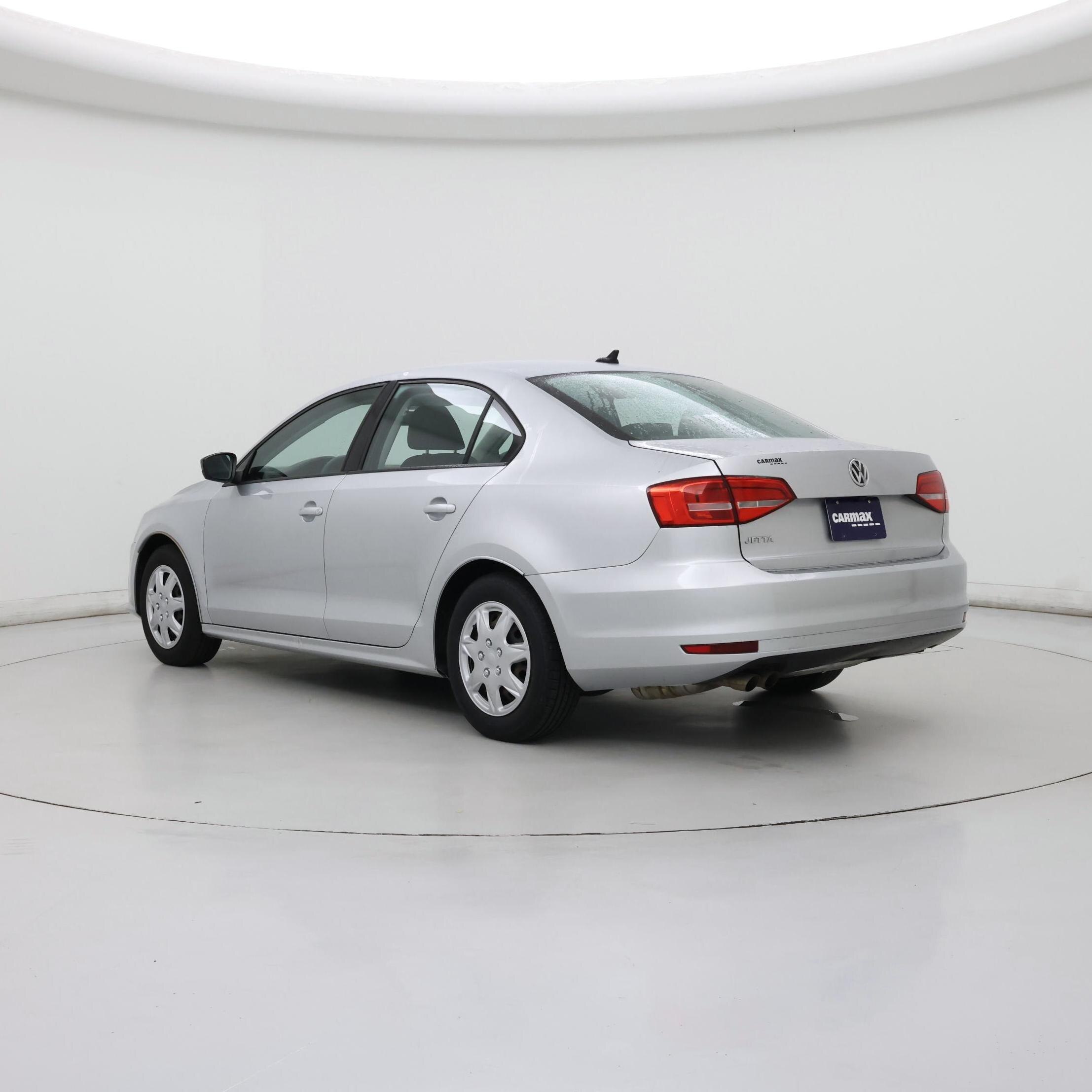 Thumbnail: 2015 Volkswagen Jetta - 2