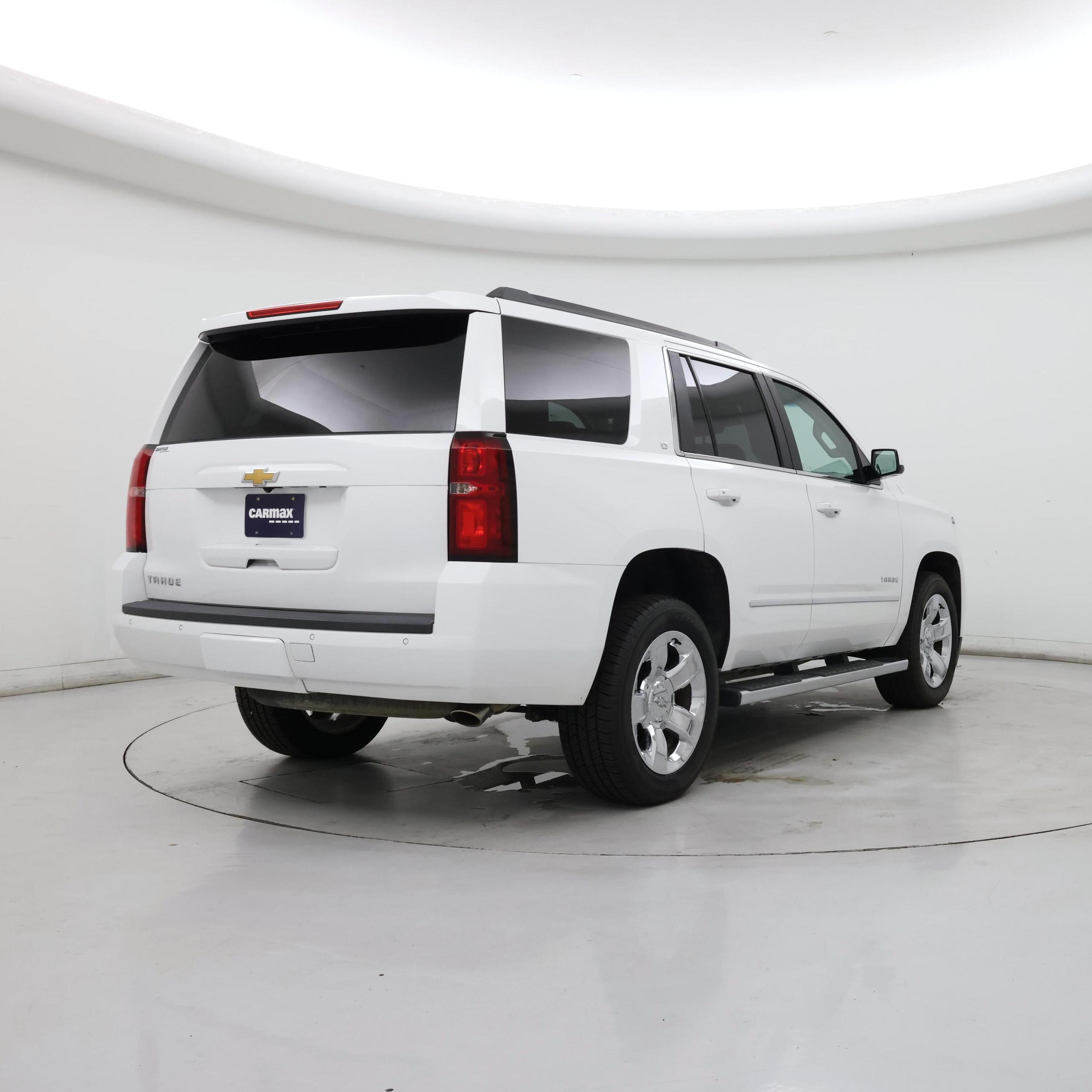 Thumbnail: 2017 Chevrolet Tahoe - 8