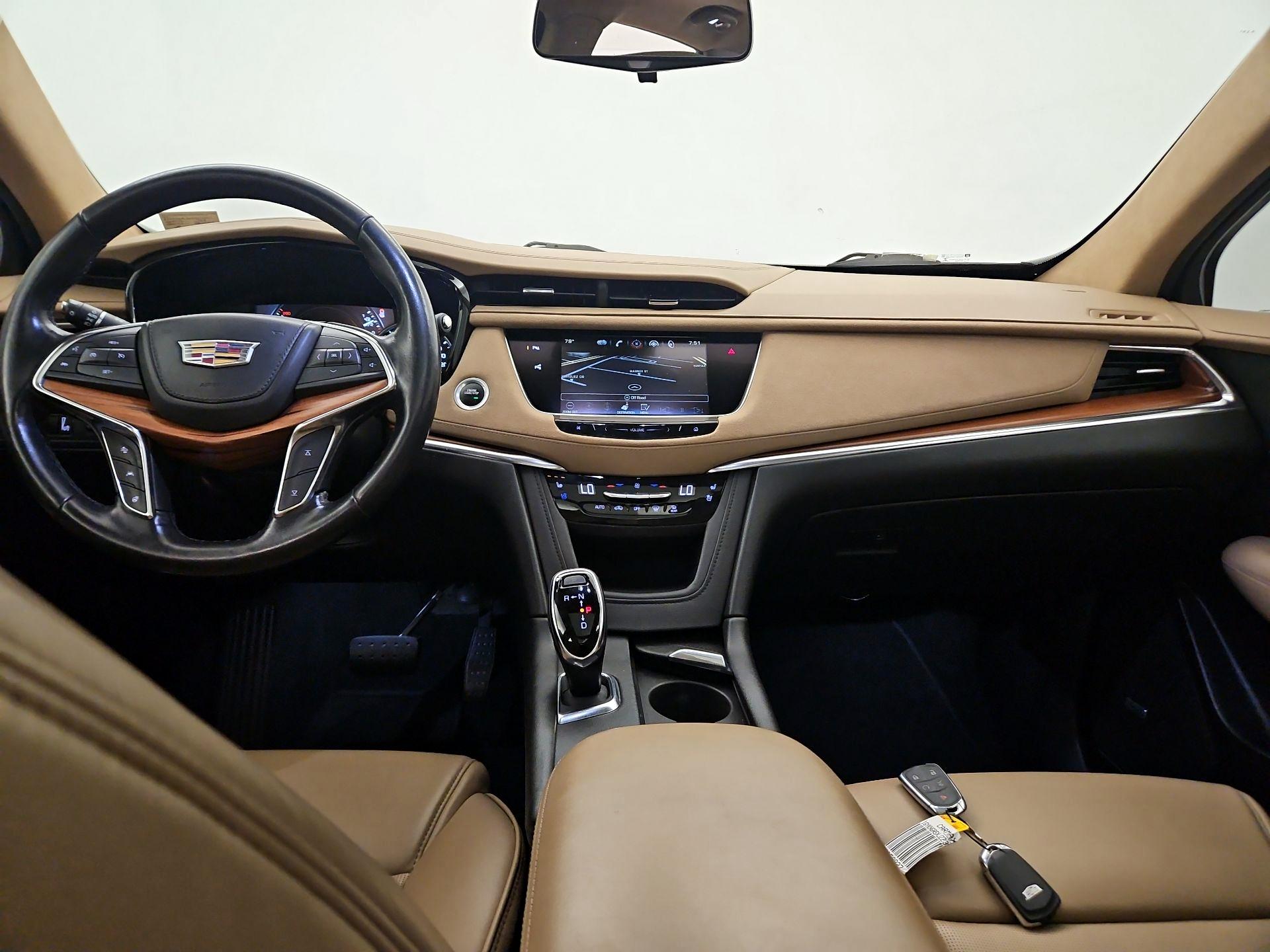 Thumbnail: 2018 Cadillac XT5 - 9