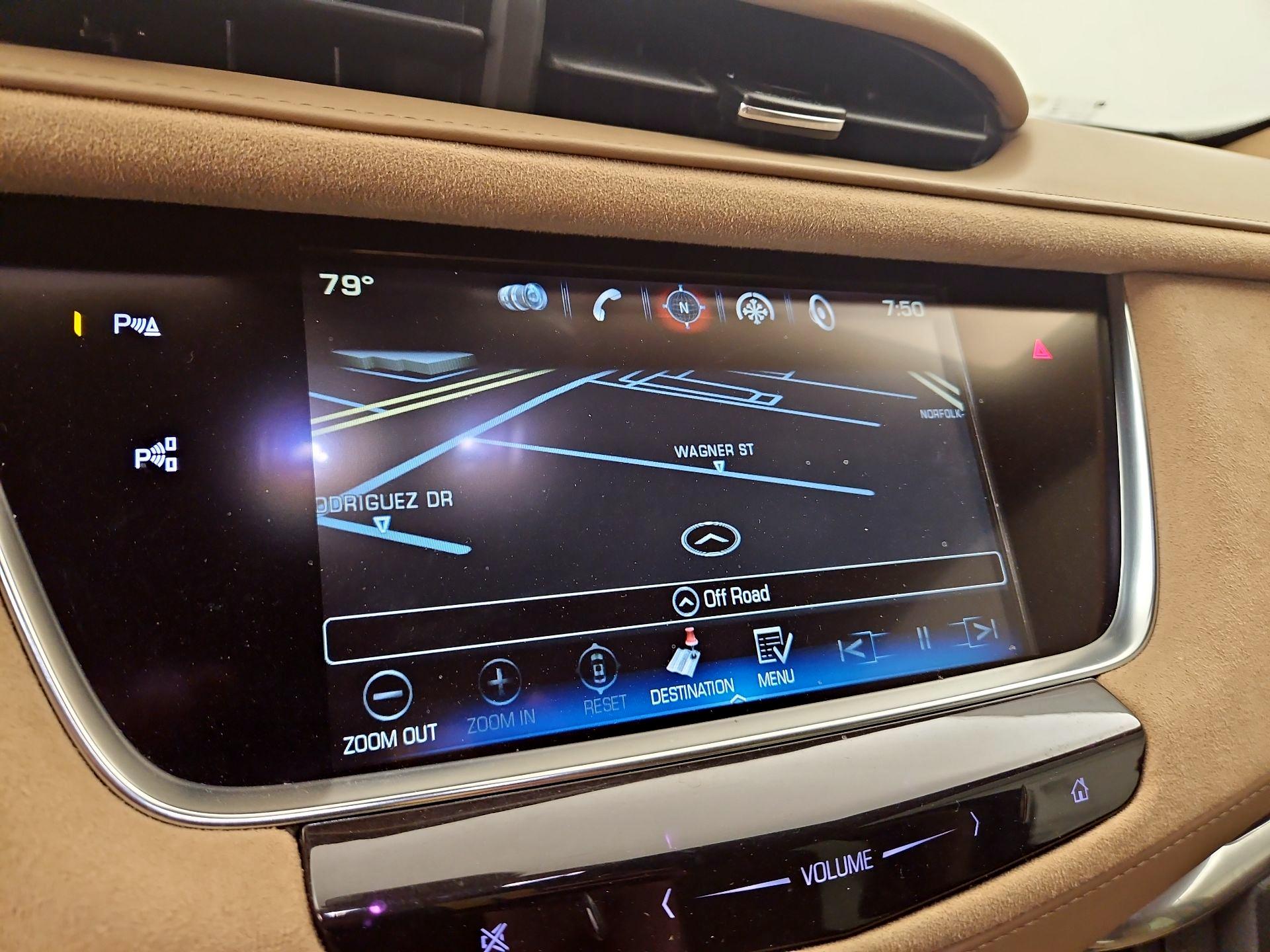 Thumbnail: 2018 Cadillac XT5 - 14