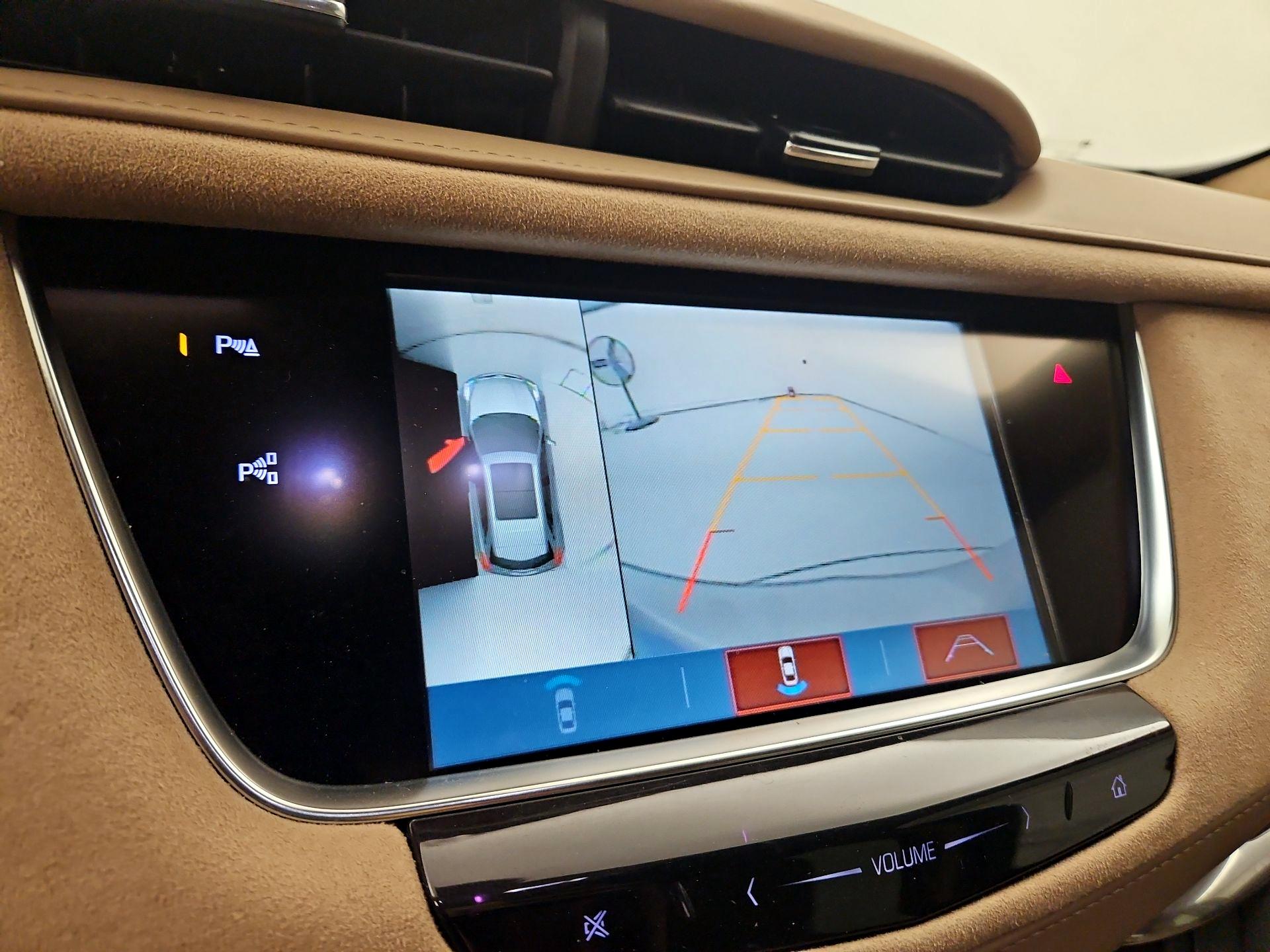 Thumbnail: 2018 Cadillac XT5 - 15