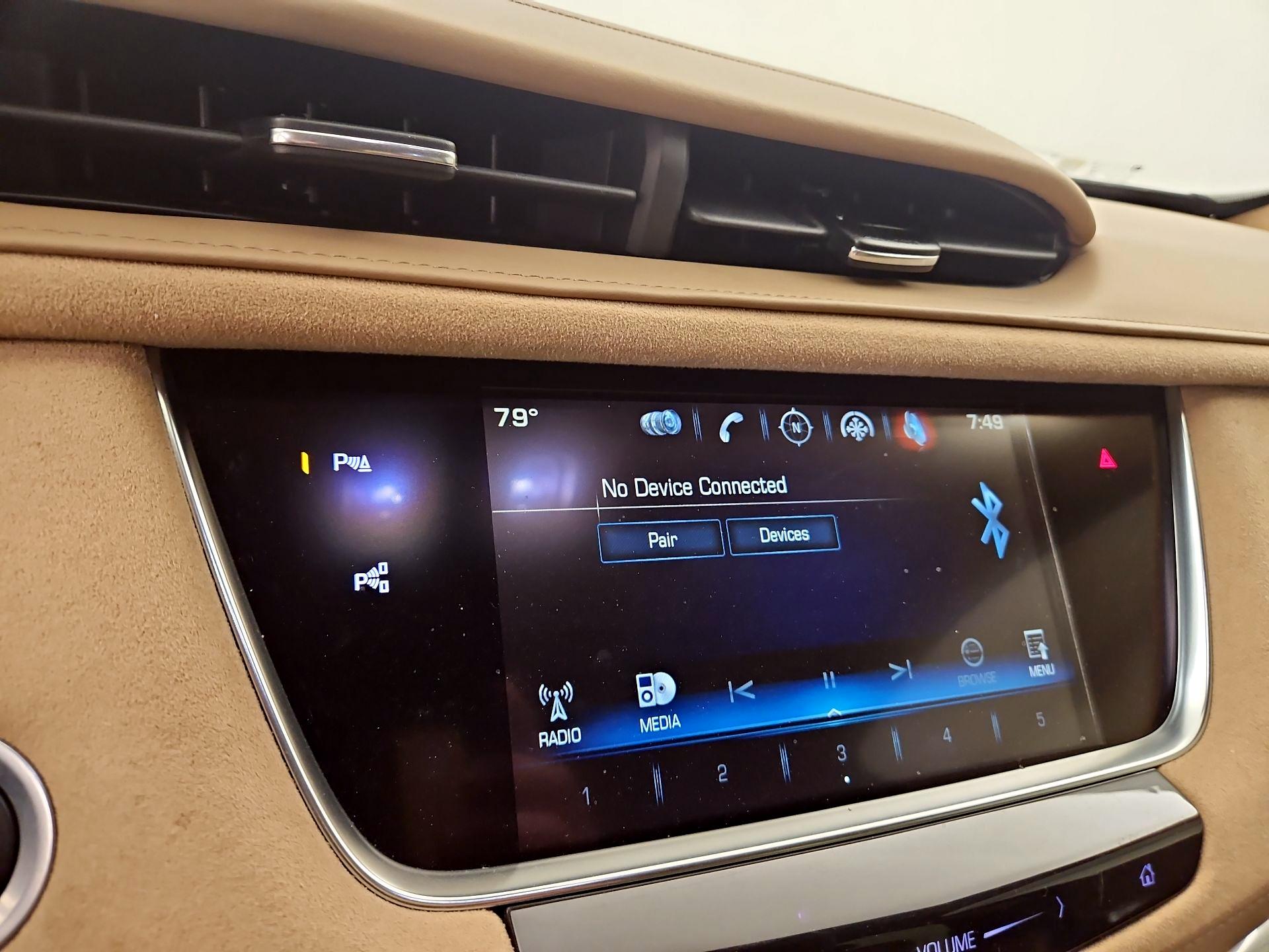 Thumbnail: 2018 Cadillac XT5 - 16