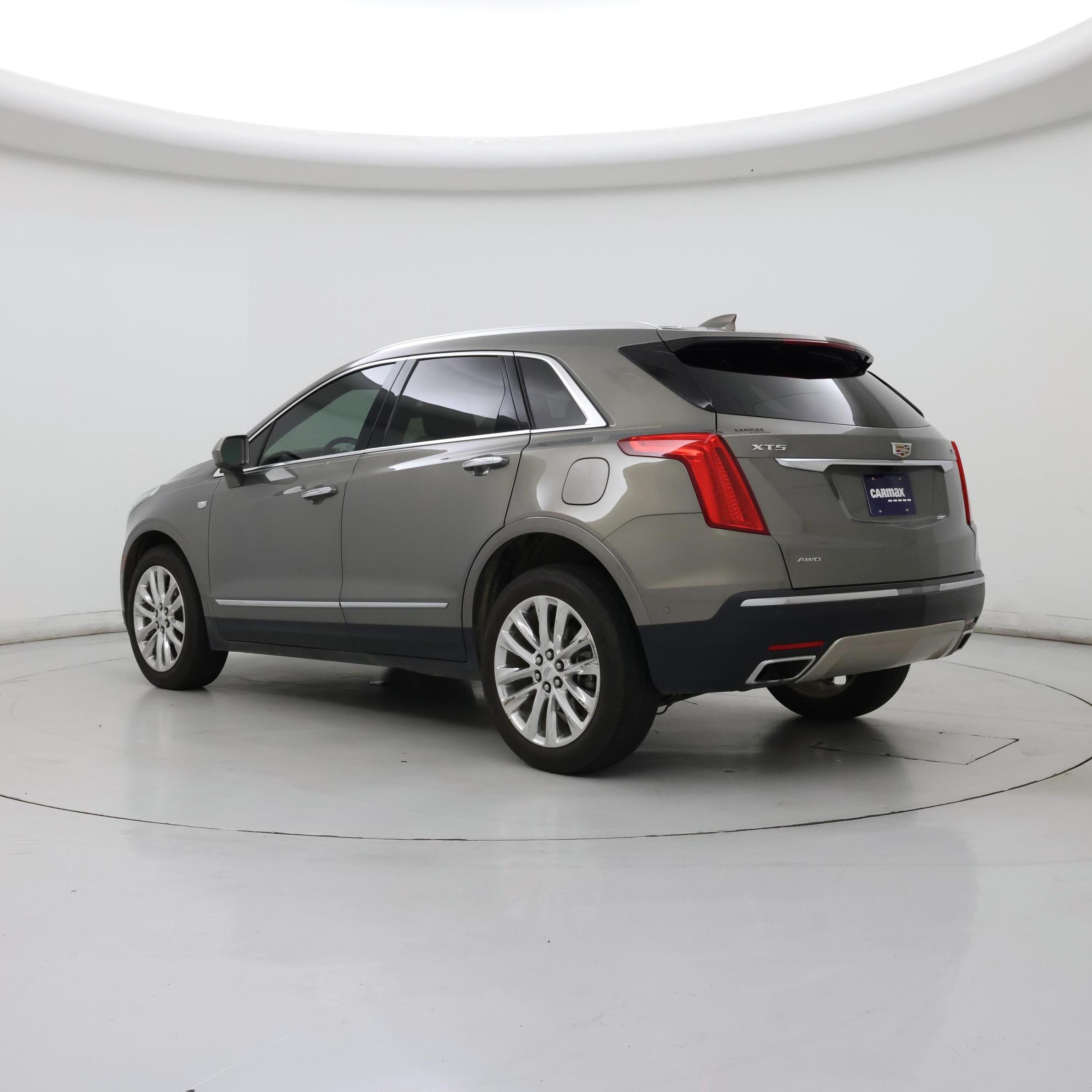 Thumbnail: 2018 Cadillac XT5 - 2