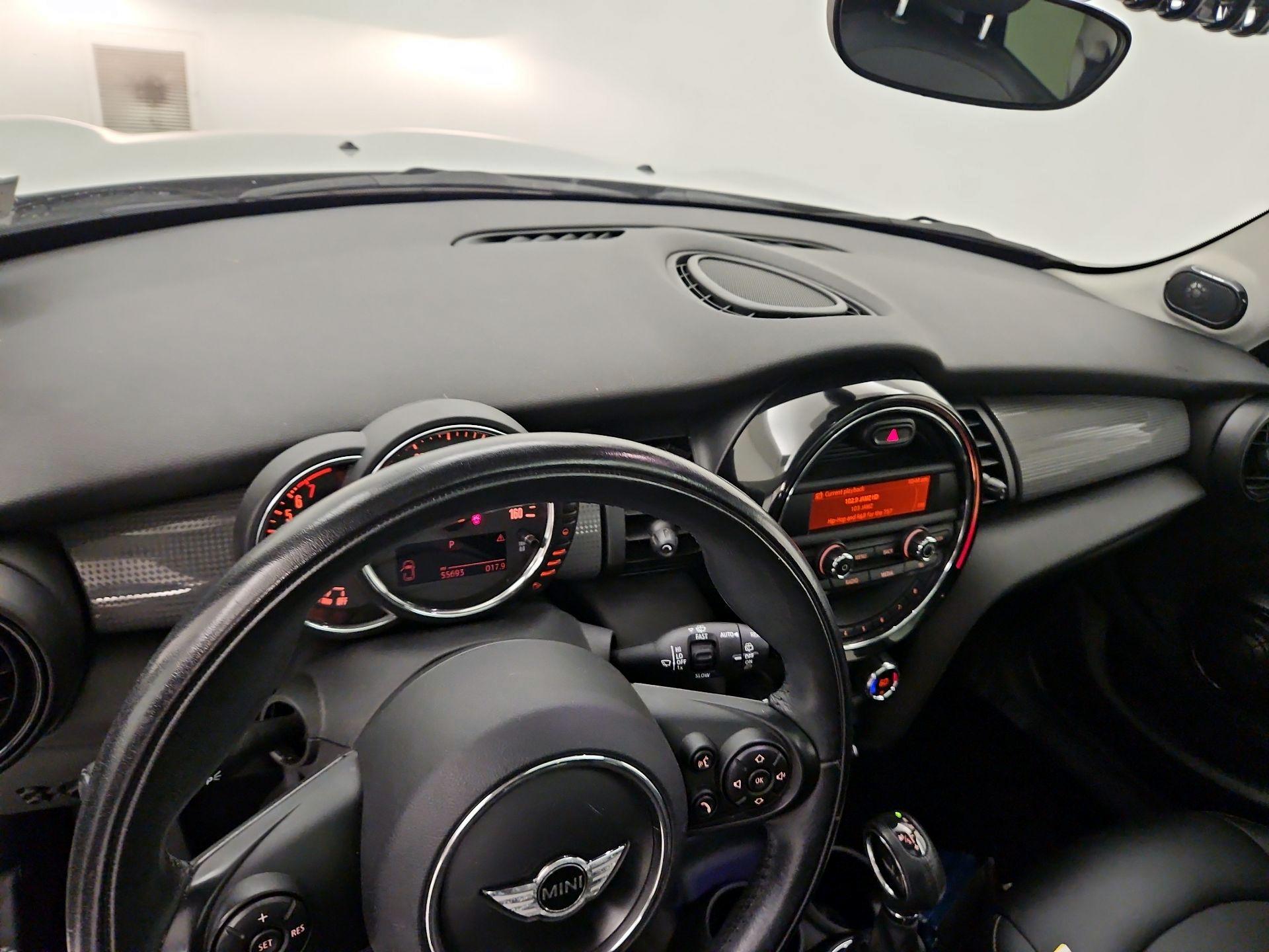 Thumbnail: 2015 MINI Cooper Hardtop - 9
