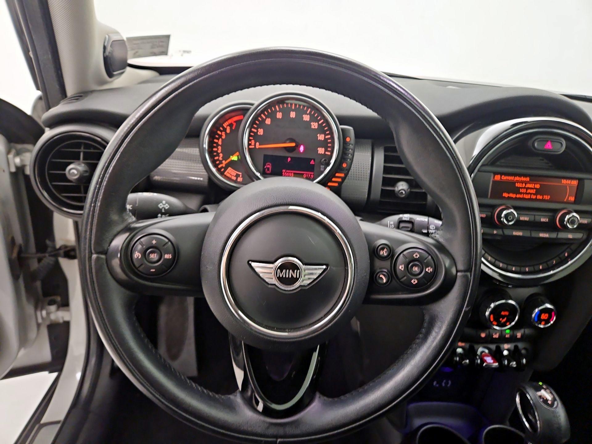 Thumbnail: 2015 MINI Cooper Hardtop - 10