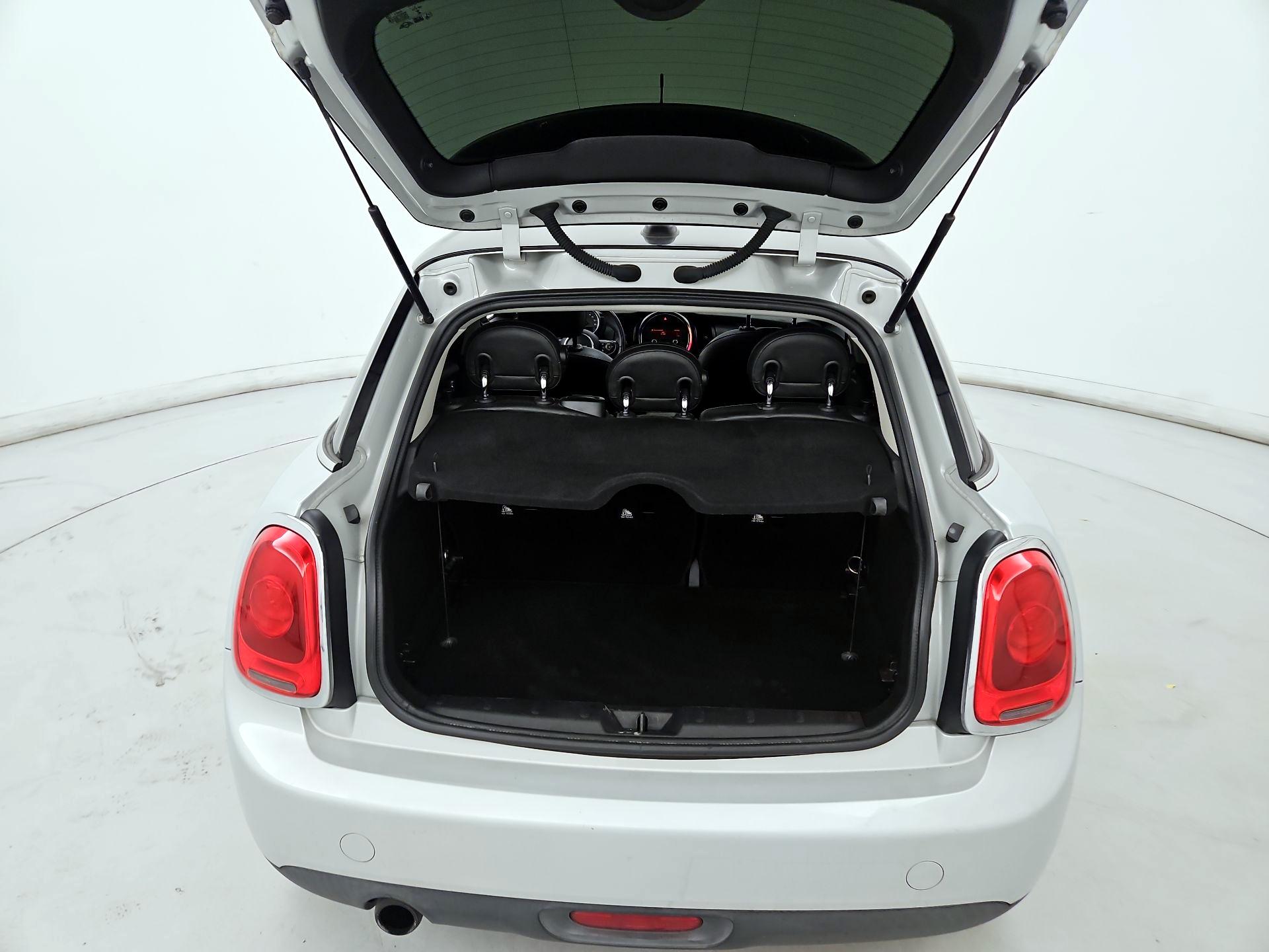 Thumbnail: 2015 MINI Cooper Hardtop - 20