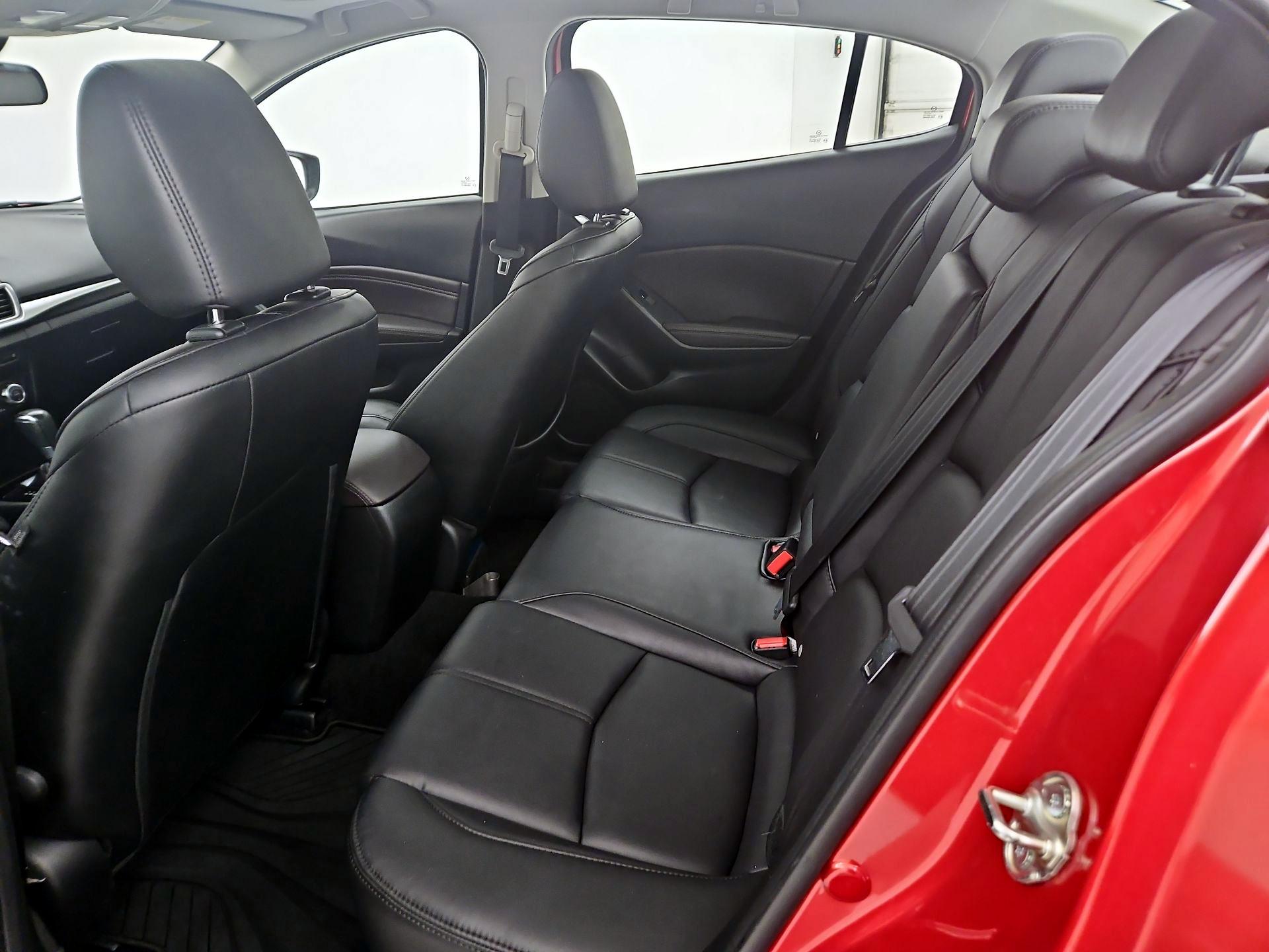 Thumbnail: 2017 Mazda Mazda3 - 20
