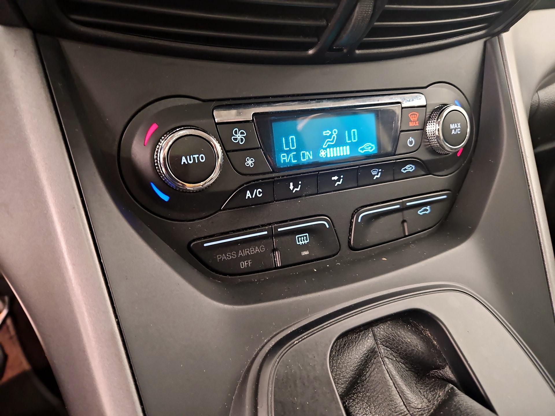 Thumbnail: 2014 Ford Escape - 16