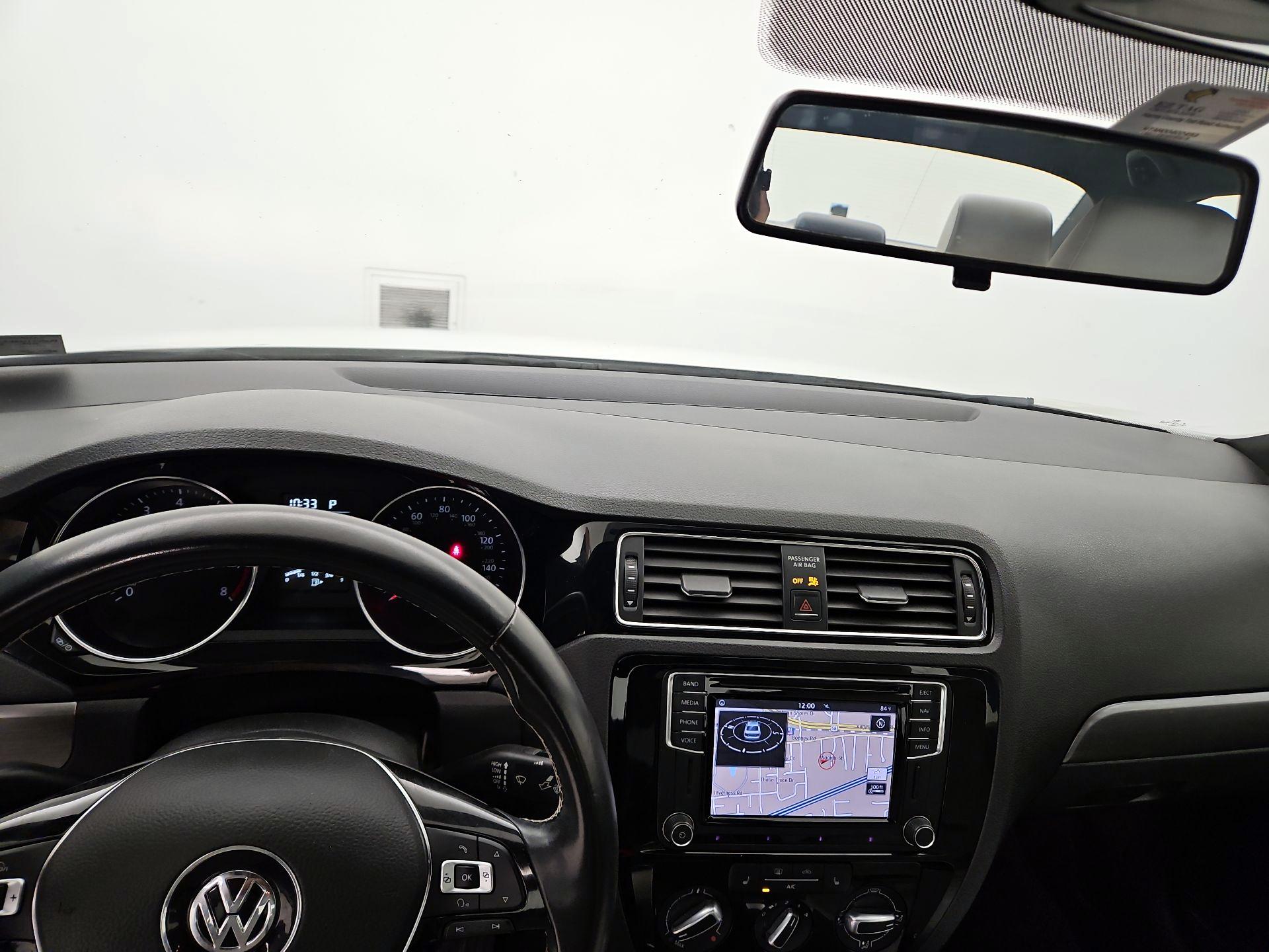 Thumbnail: 2016 Volkswagen Jetta - 9