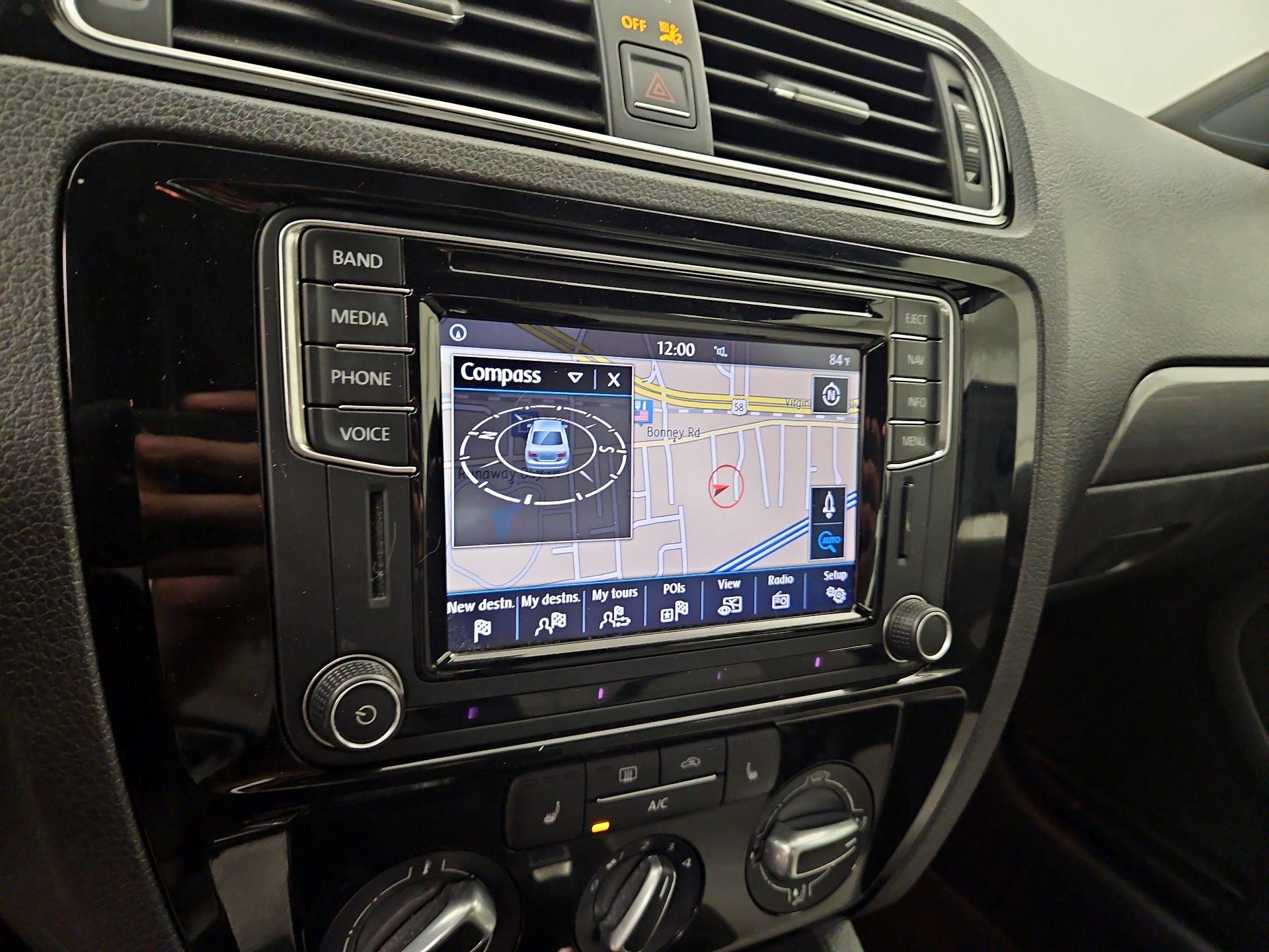 Thumbnail: 2016 Volkswagen Jetta - 14