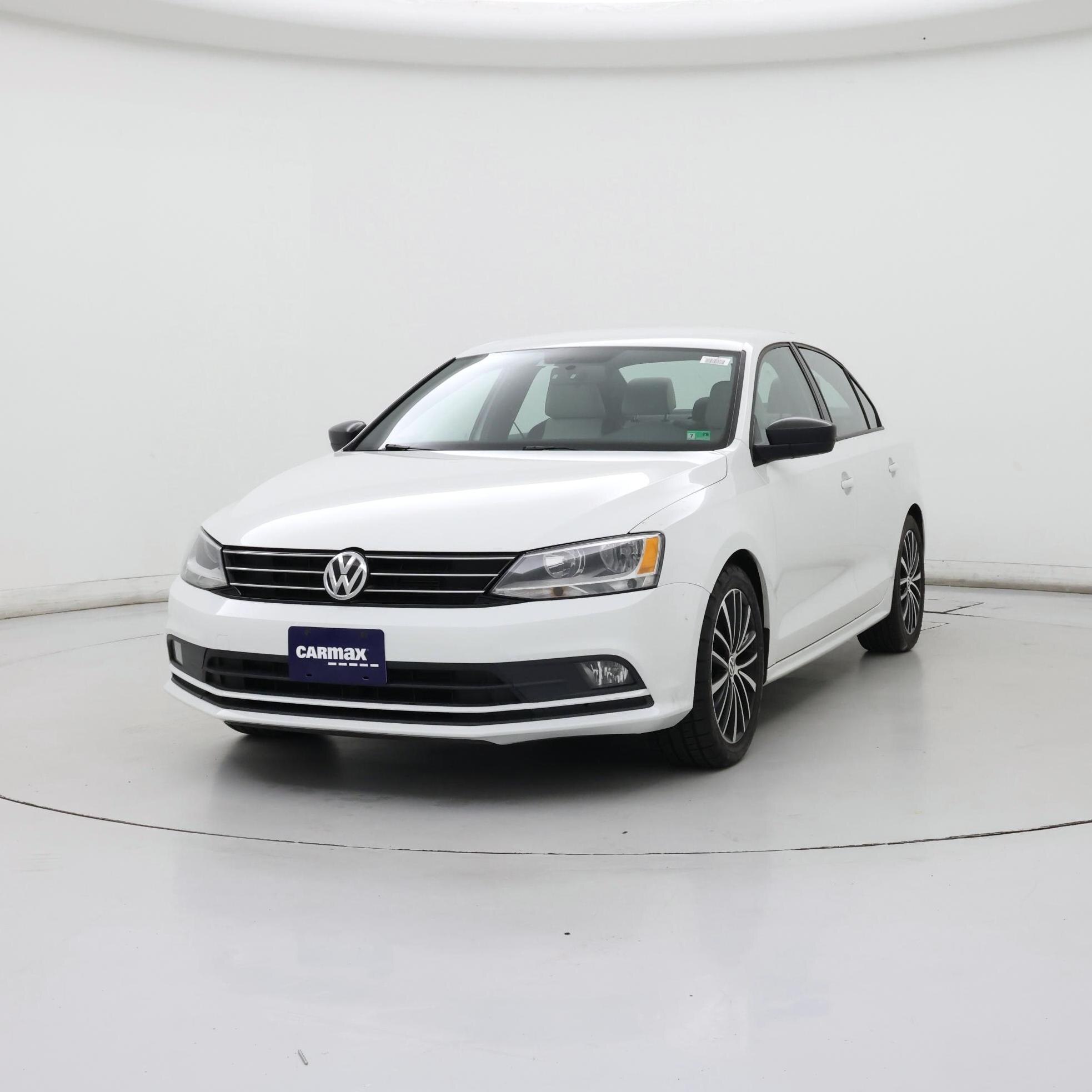 Thumbnail: 2016 Volkswagen Jetta - 4