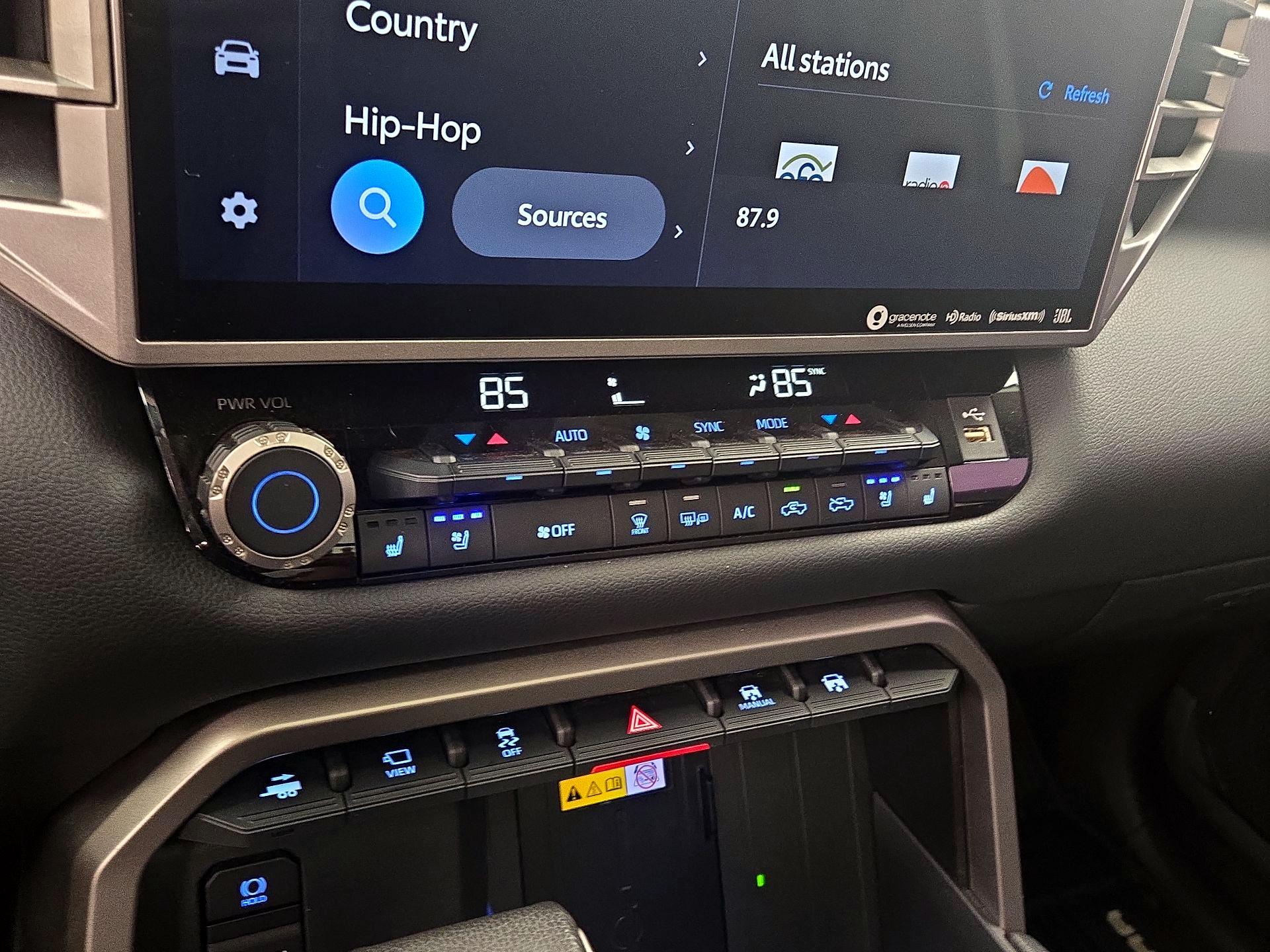 Thumbnail: 2022 Toyota Tundra - 16