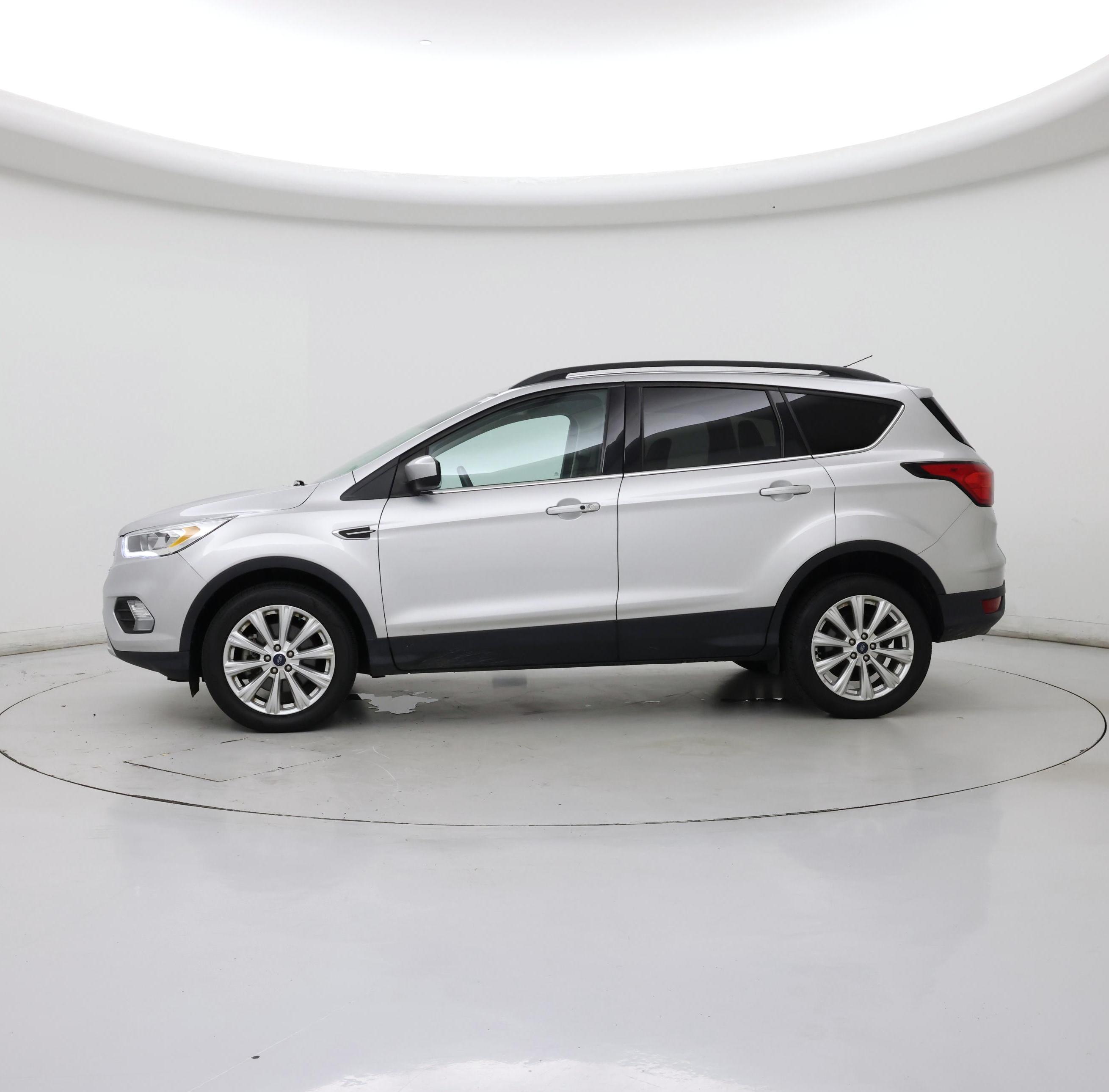 Thumbnail: 2019 Ford Escape - 3