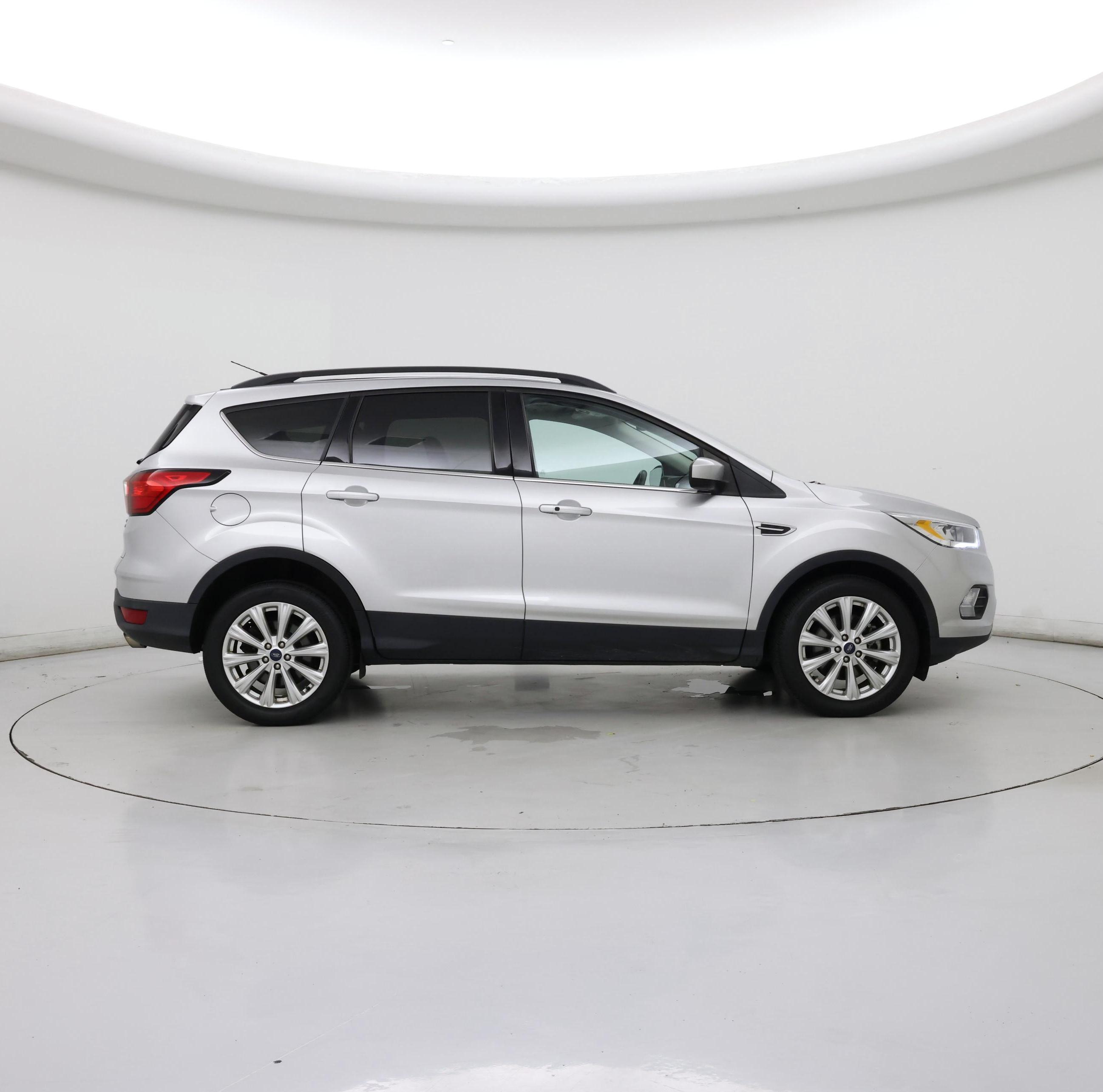 Thumbnail: 2019 Ford Escape - 7