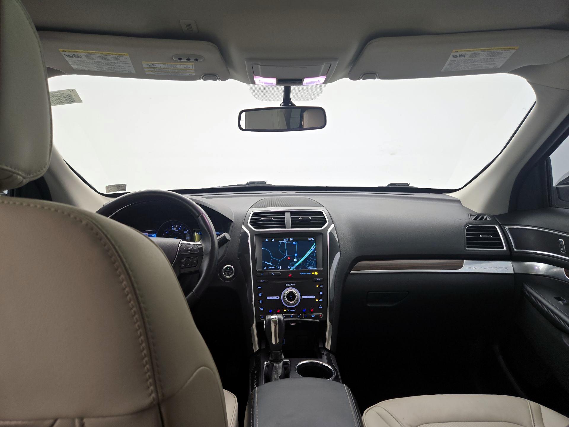 Thumbnail: 2019 Ford Explorer - 9