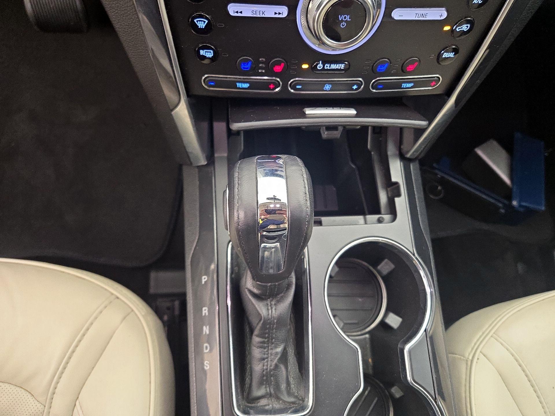Thumbnail: 2019 Ford Explorer - 18