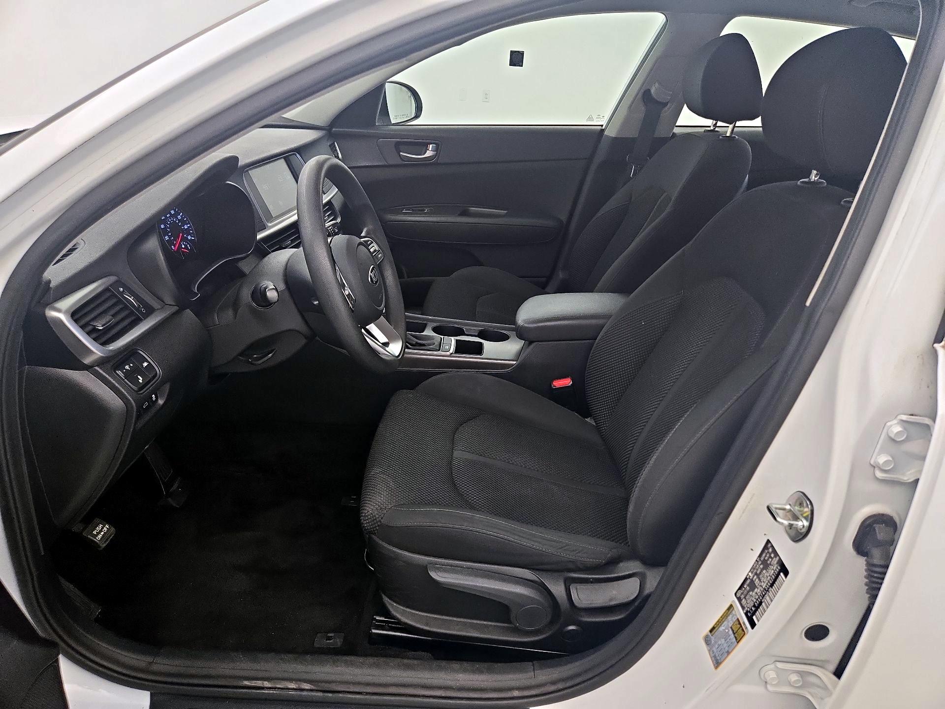 Thumbnail: 2019 Kia Optima - 11