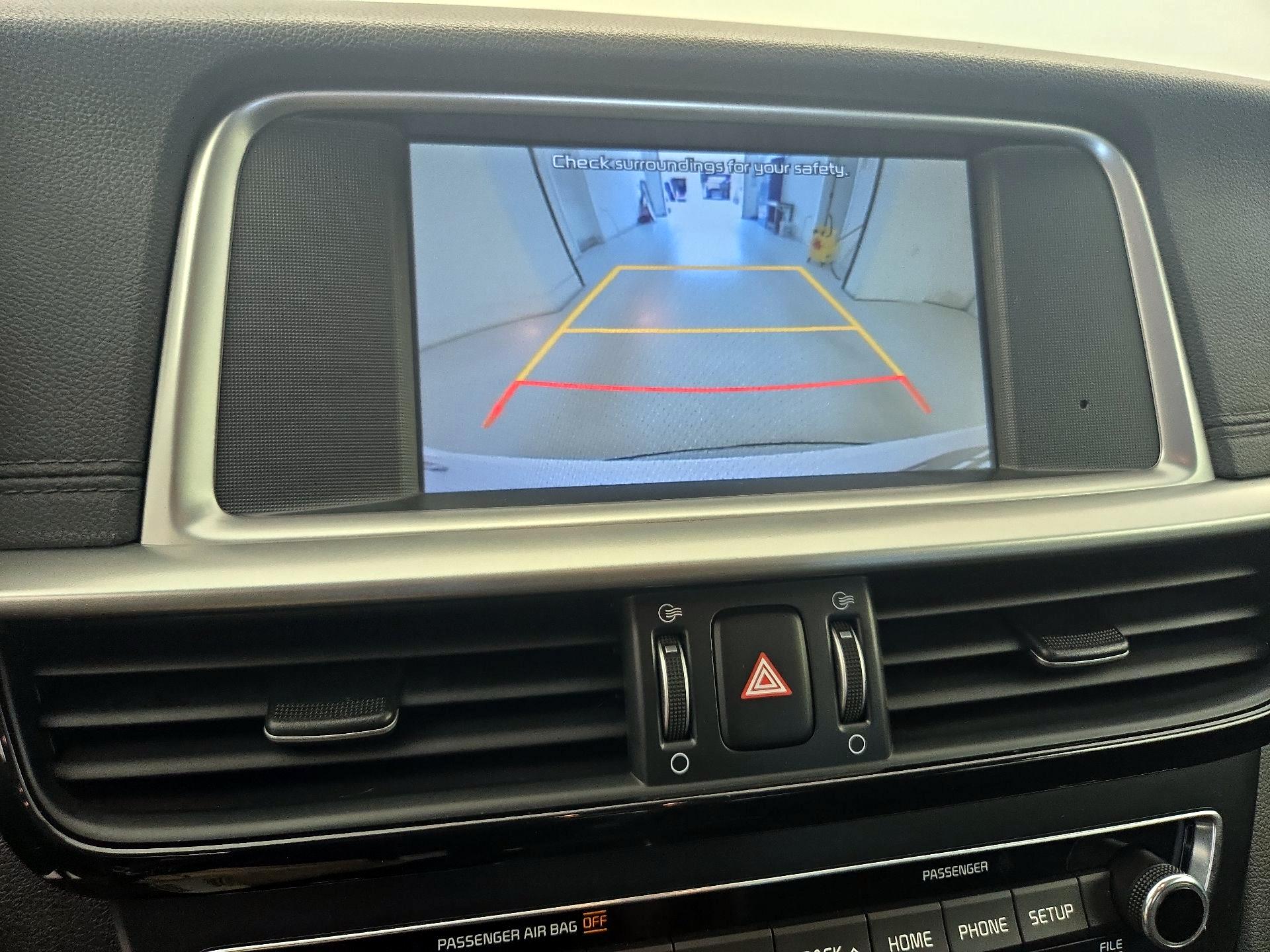 Thumbnail: 2019 Kia Optima - 14