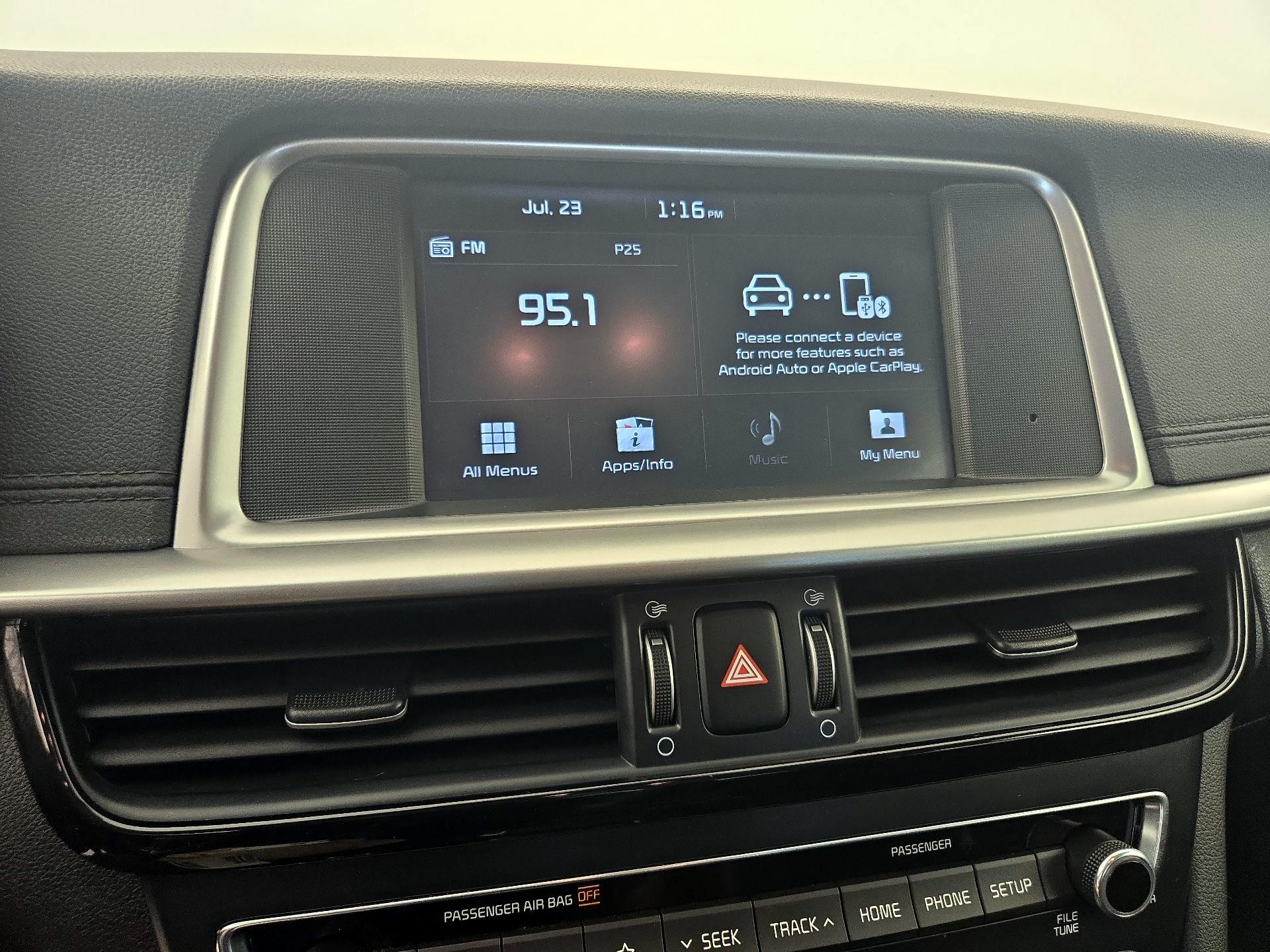 Thumbnail: 2019 Kia Optima - 15