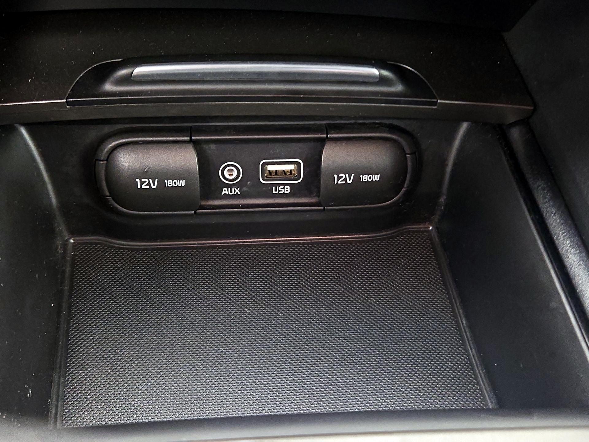 Thumbnail: 2019 Kia Optima - 18