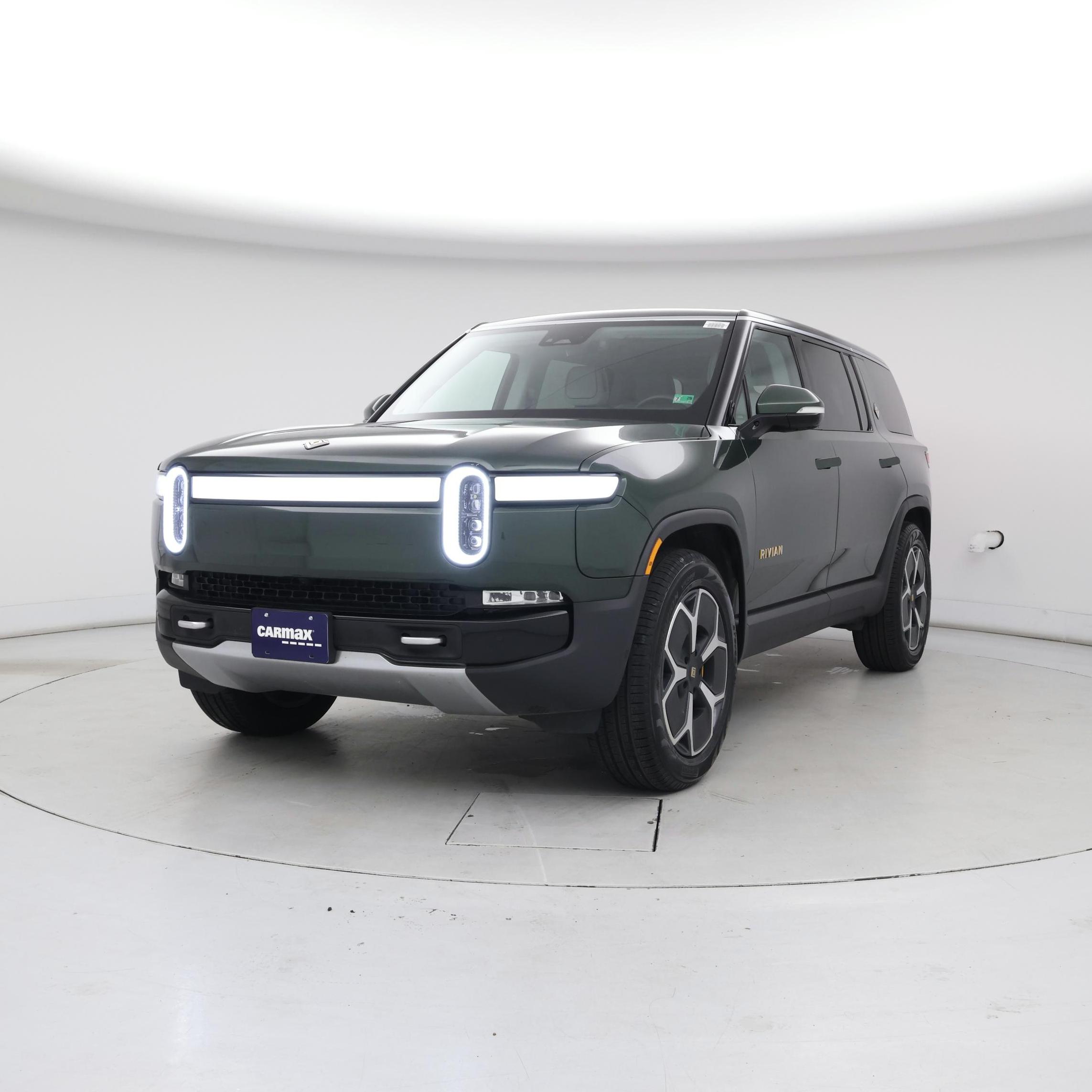 Thumbnail: 2023 Rivian R1S - 4